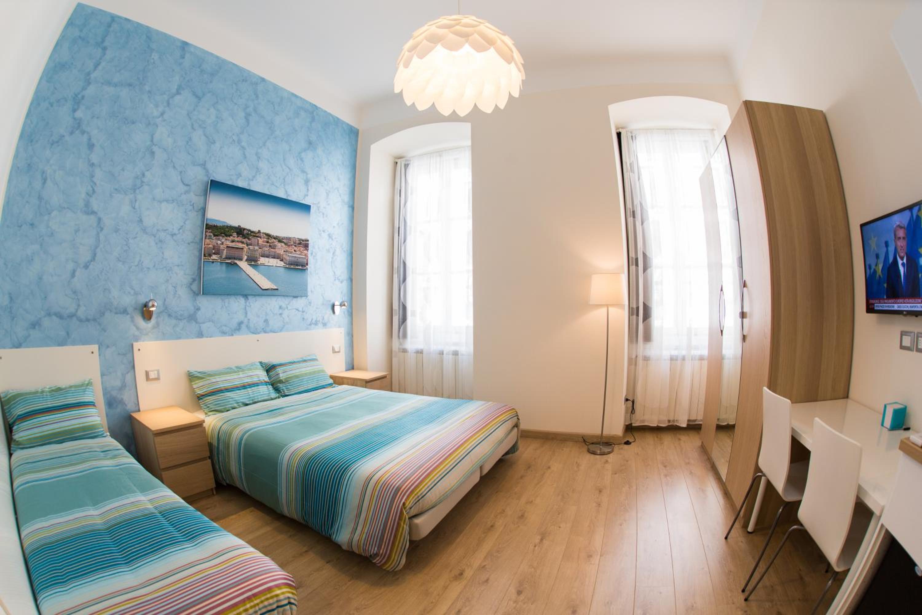 Triple Room with Private Bathroom photo 1