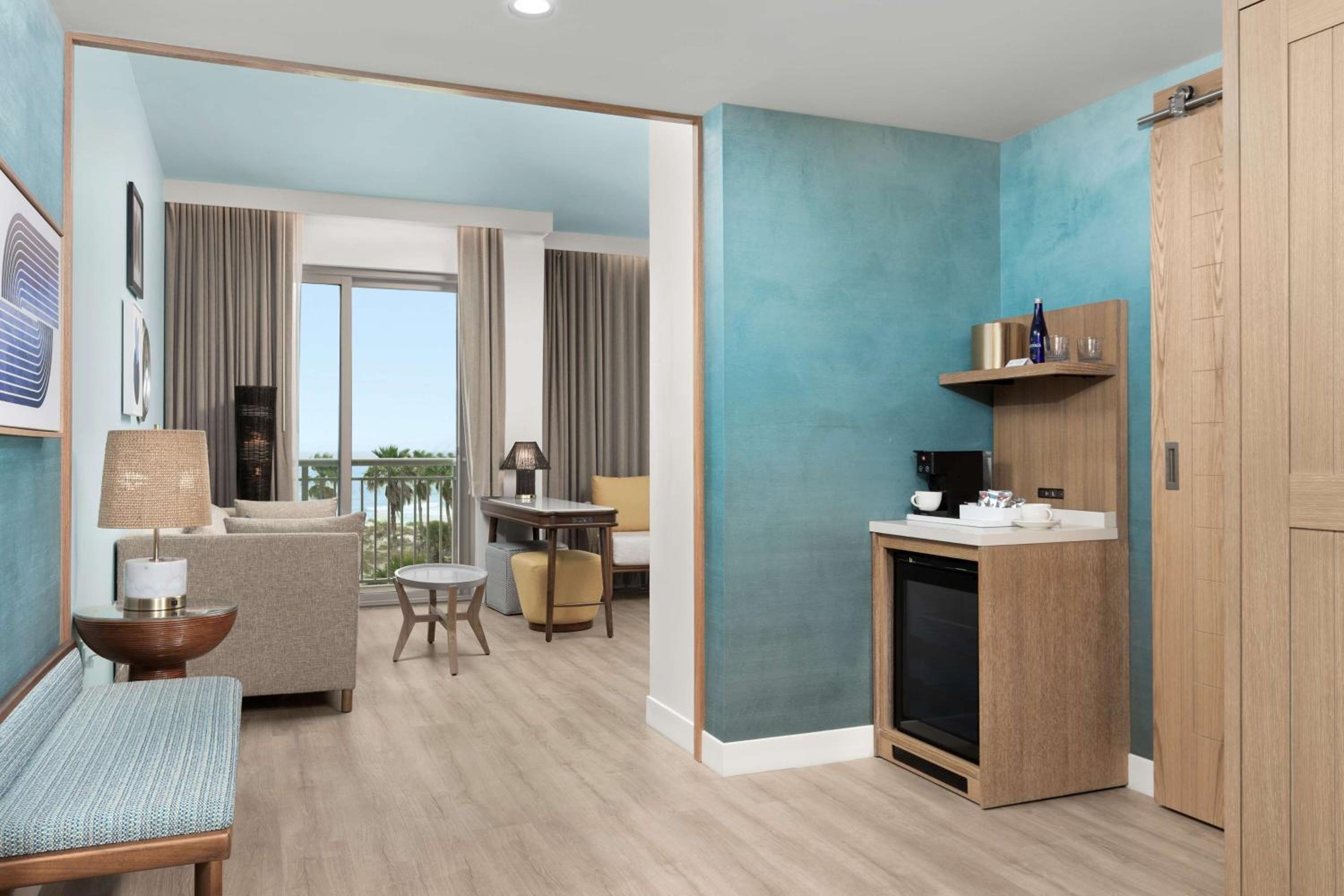 Queen Room with Two Queen Beds and Sofa Bed - Balcony/Ocean View - Photo 2