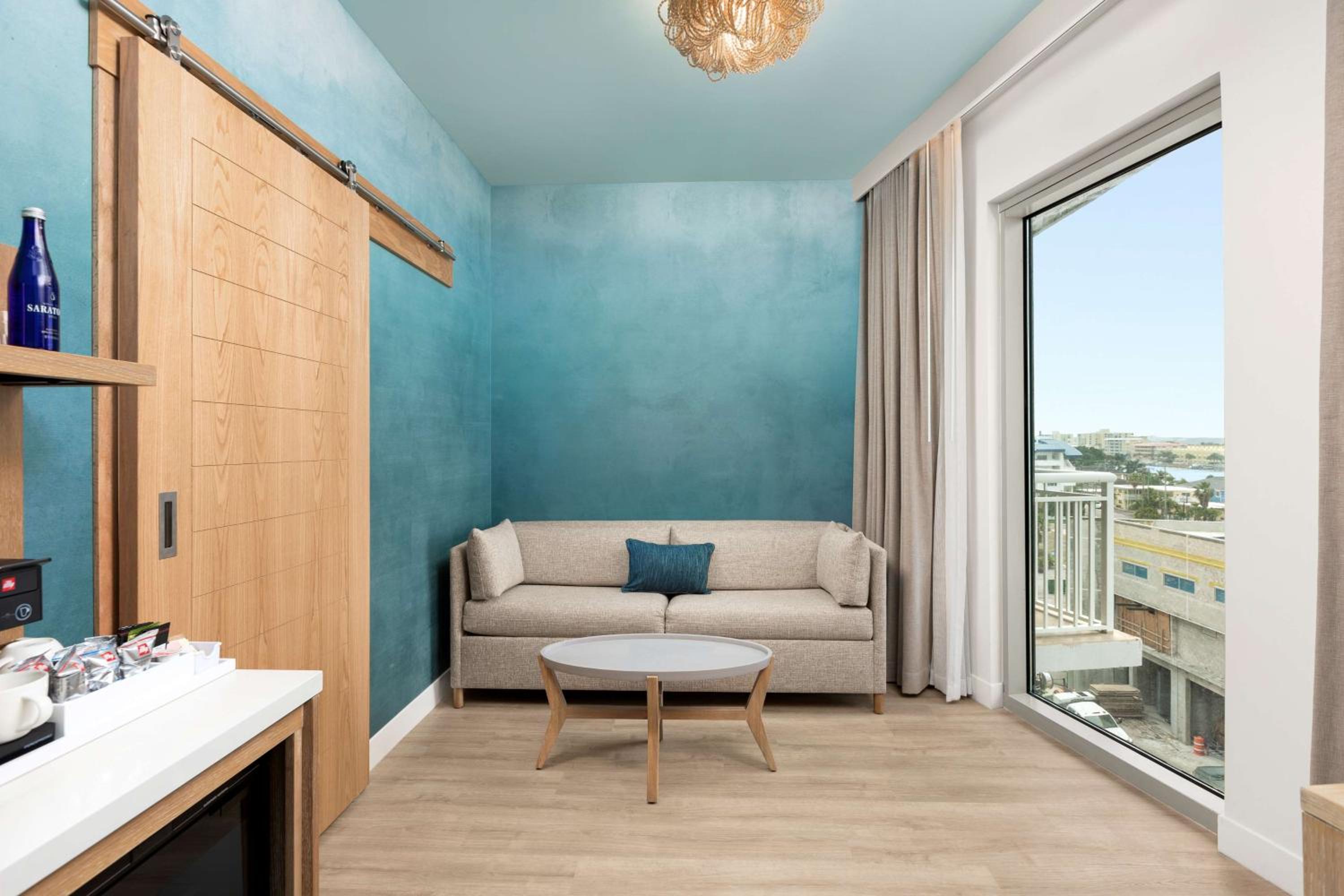 Queen Room with Two Queen Beds and Sofa Bed -Balcony/Partial Ocean View - Photo 4