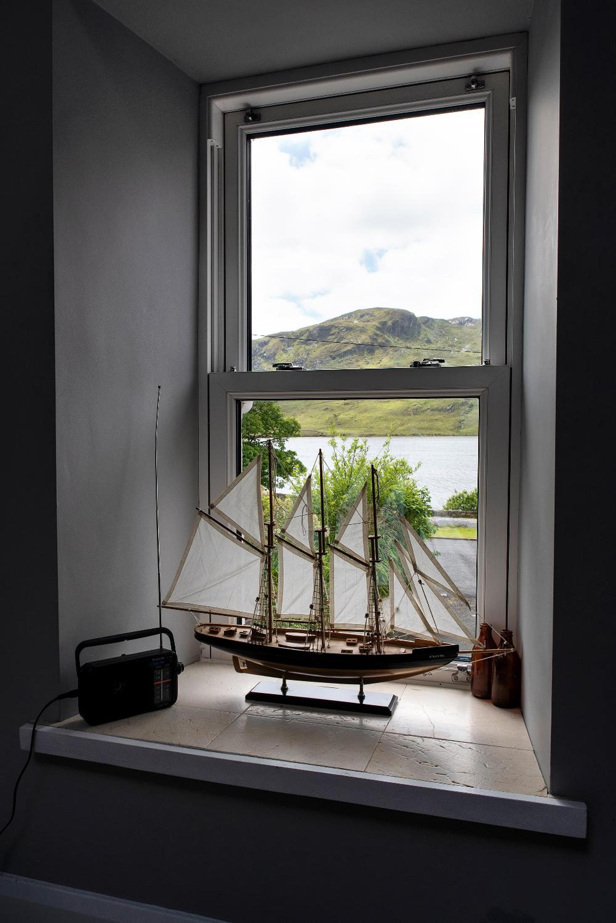 Apartment with Lake View photo 2