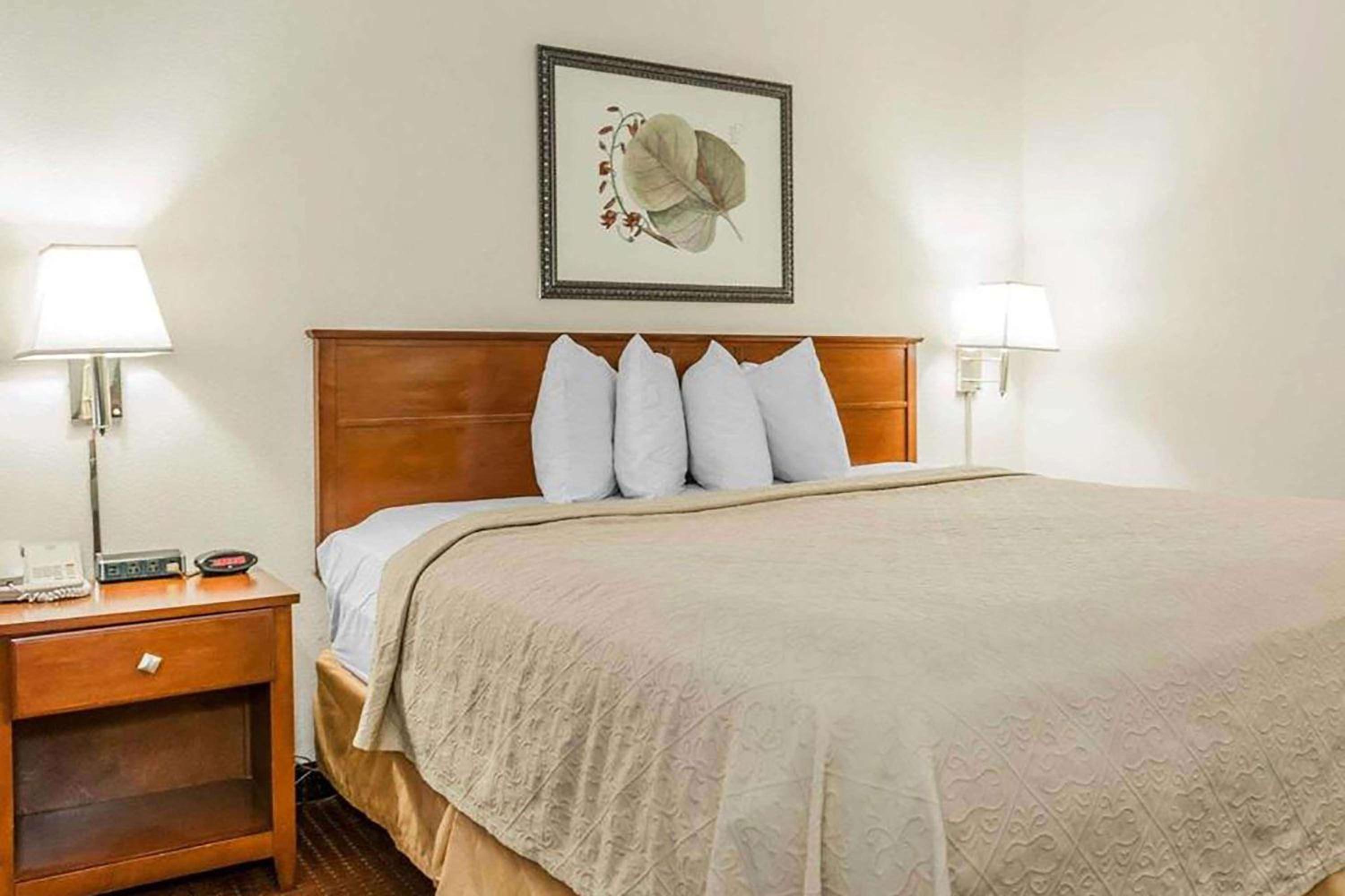 Double Room with Two Double Beds - Non-Smoking - Photo 1