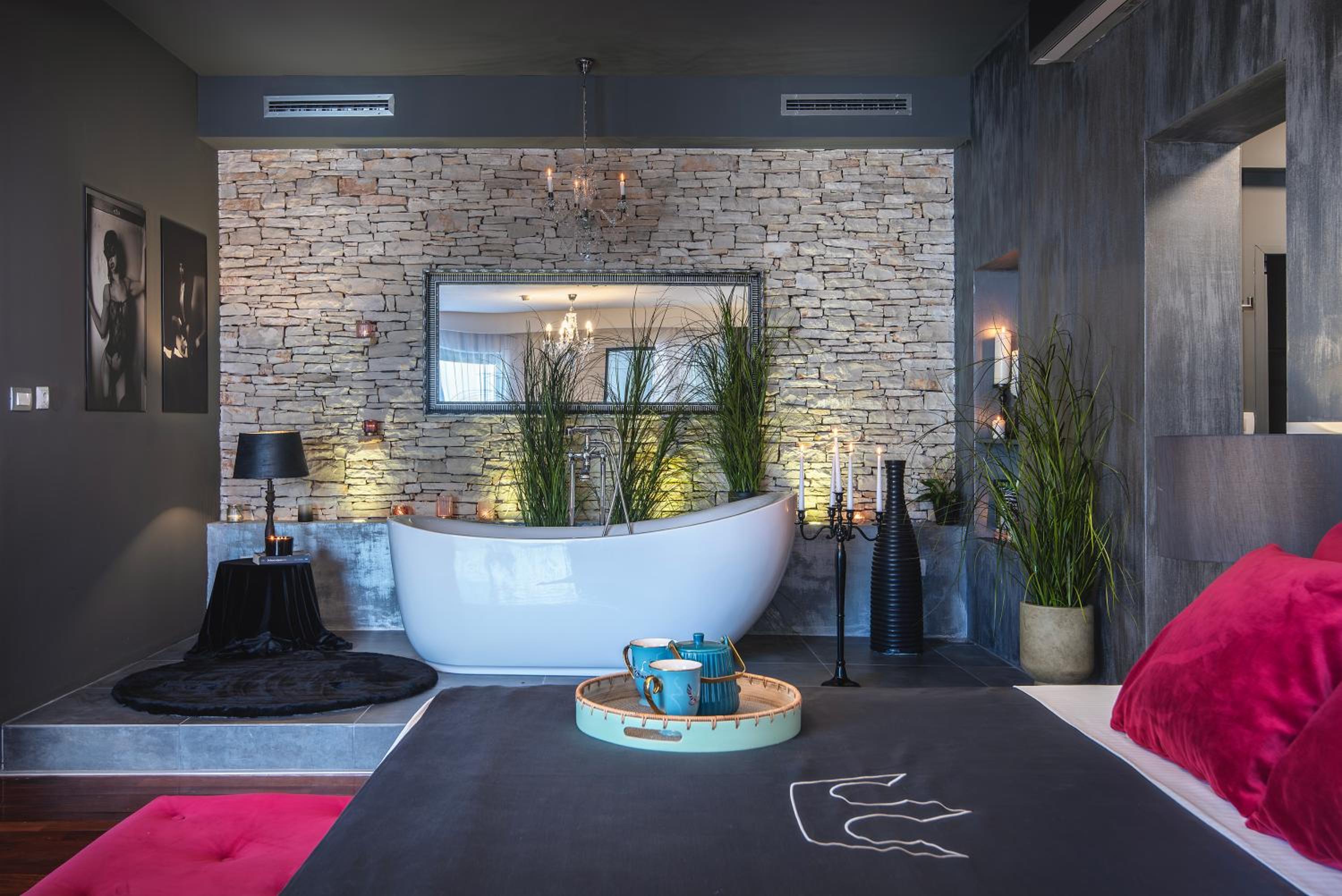 Deluxe Double Room with Bath photo 2