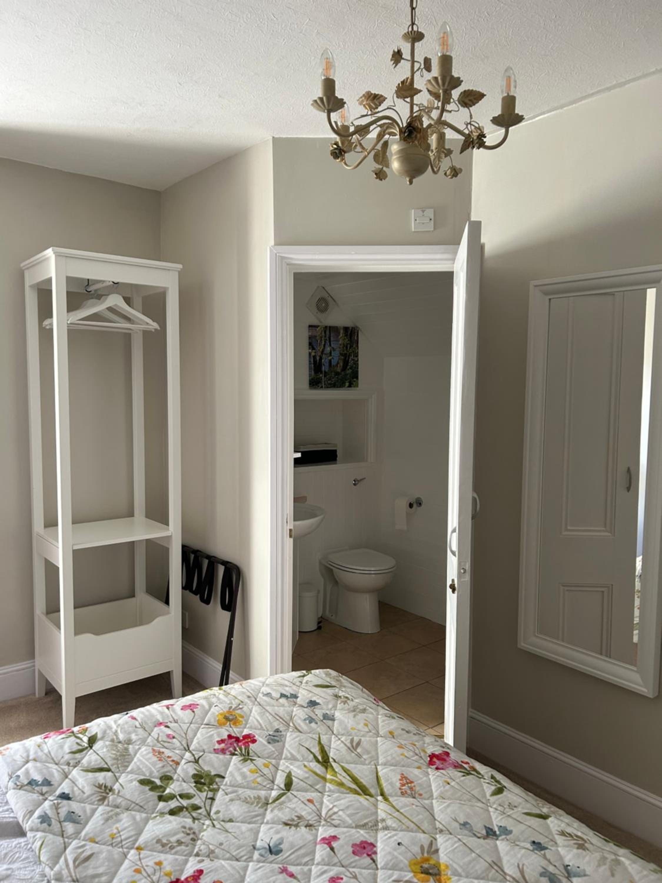 Double Room with Private Bathroom photo 2