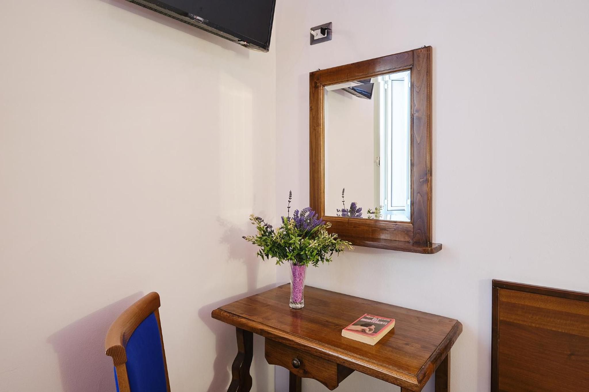 Single Room photo 3