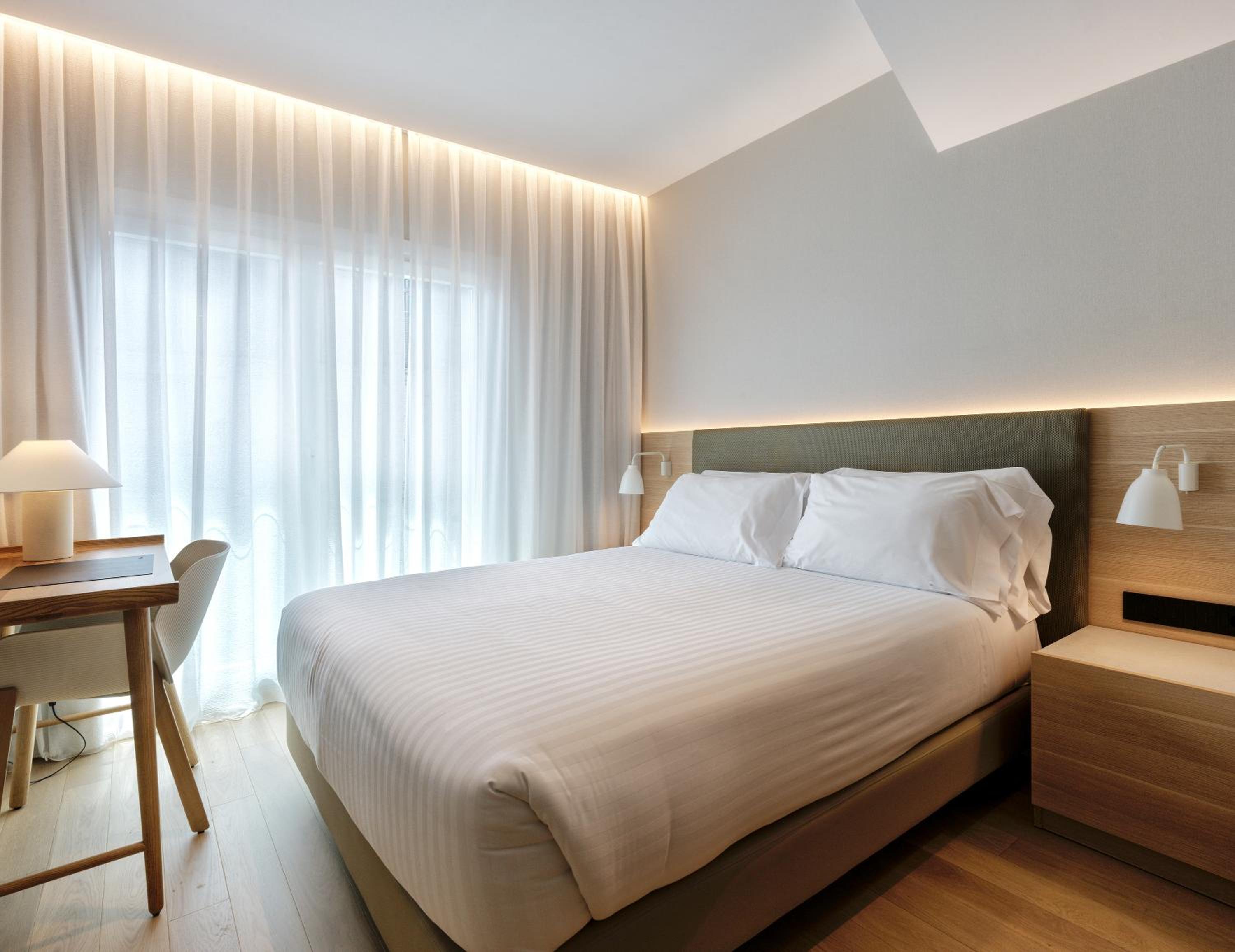 Budget Double Room - Photo 1
