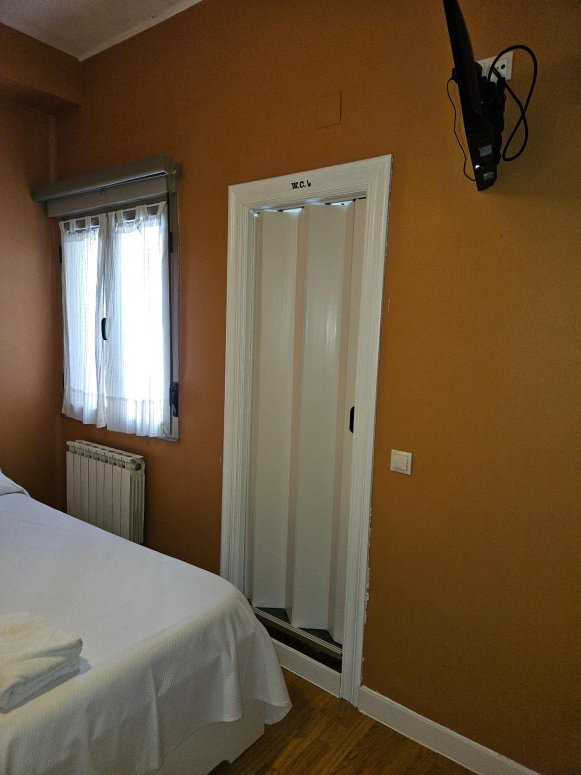 Habitación Doble con Baño Privado