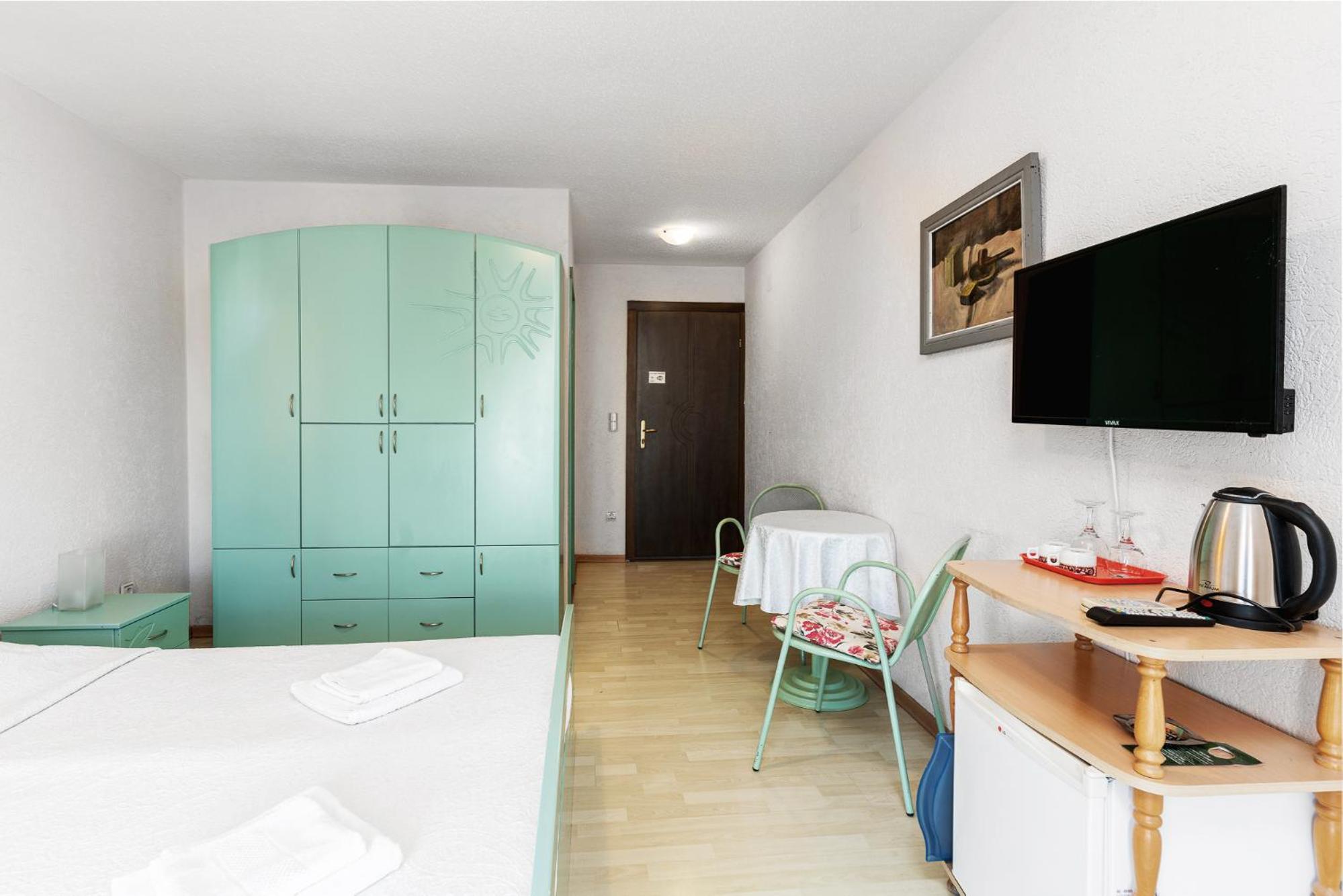 Standard Double Room with Balcony photo 2