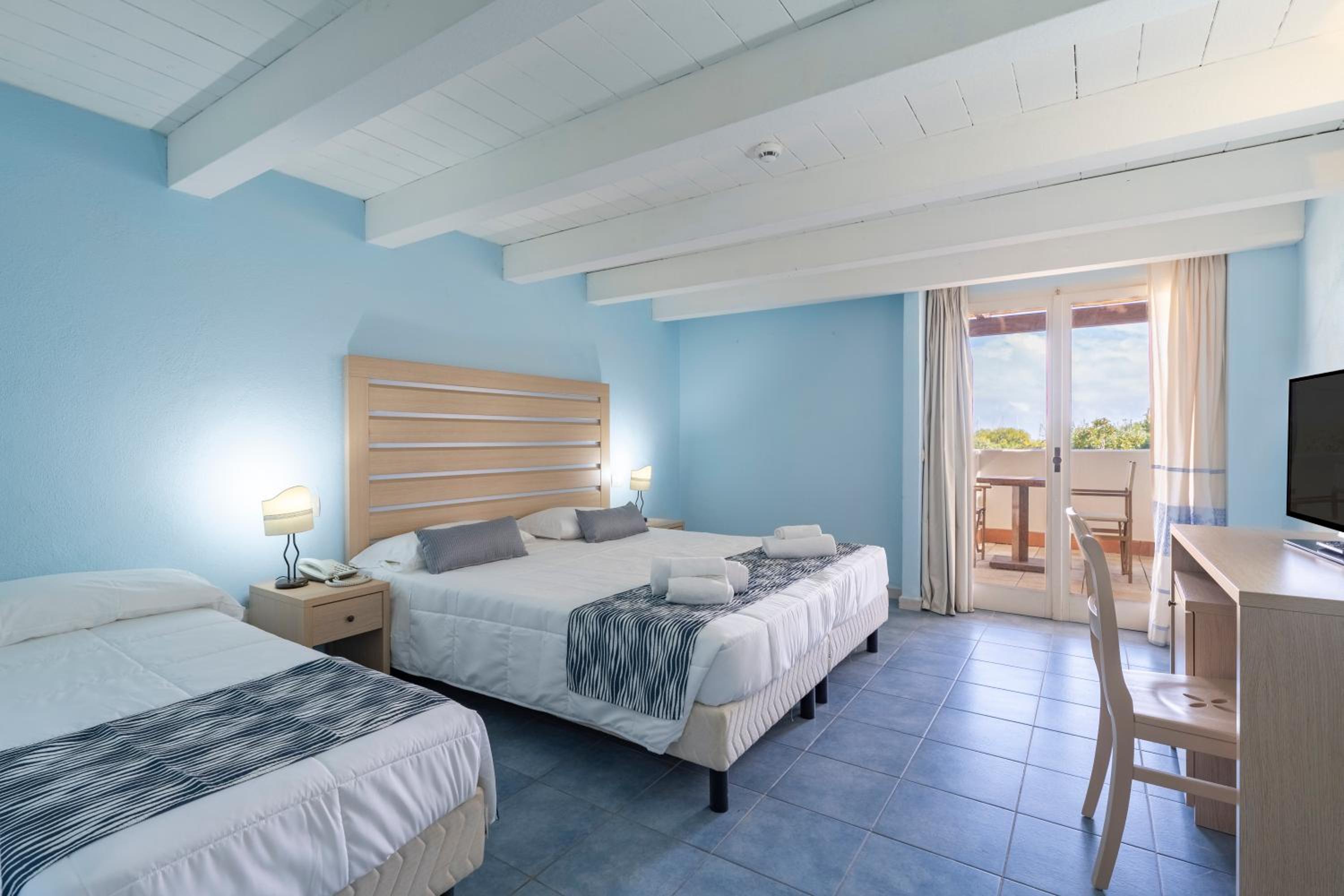 Classic Quadruple Room