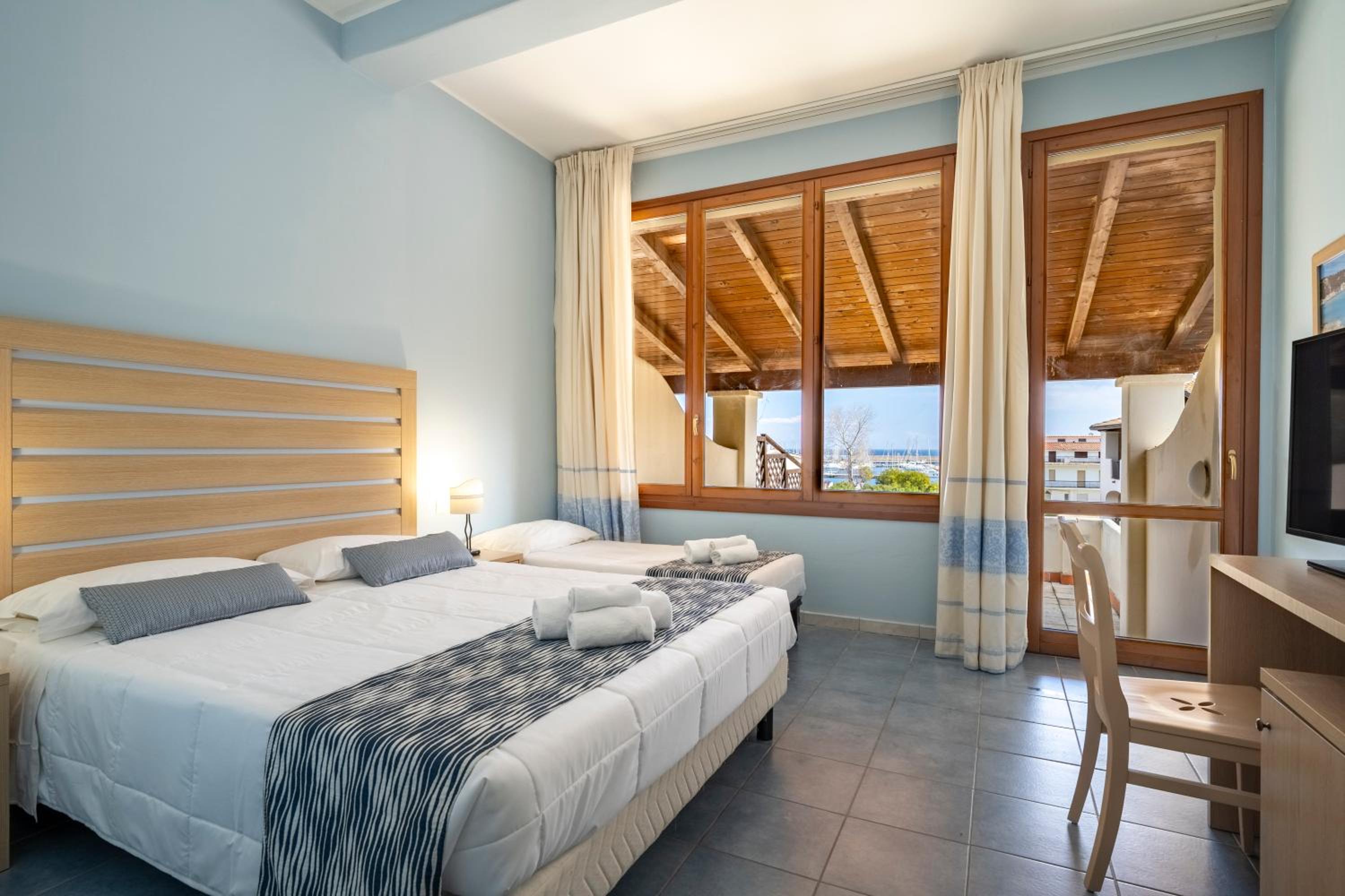 Triple Room (3 Adults)