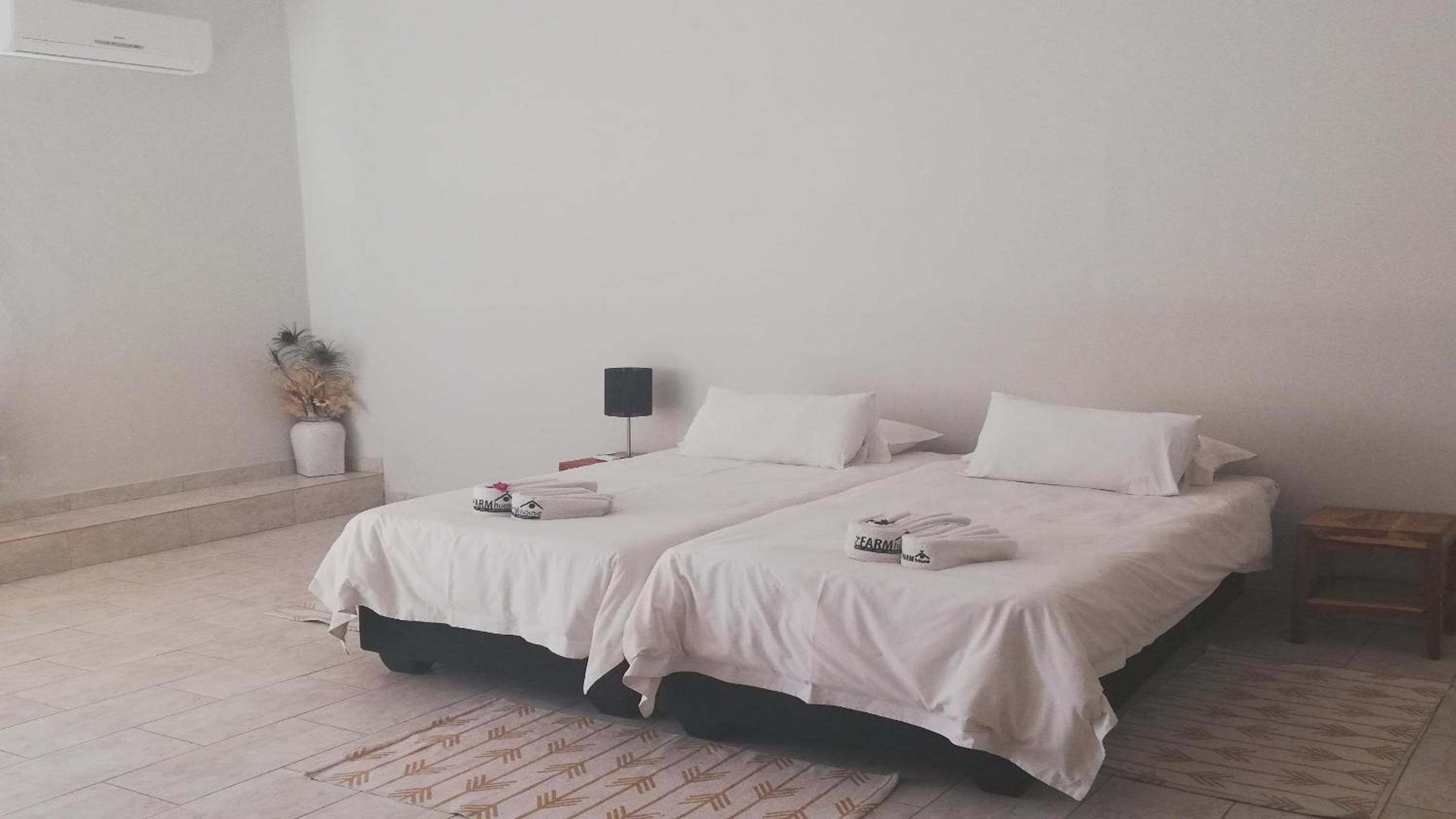 Deluxe Twin Room photo 3