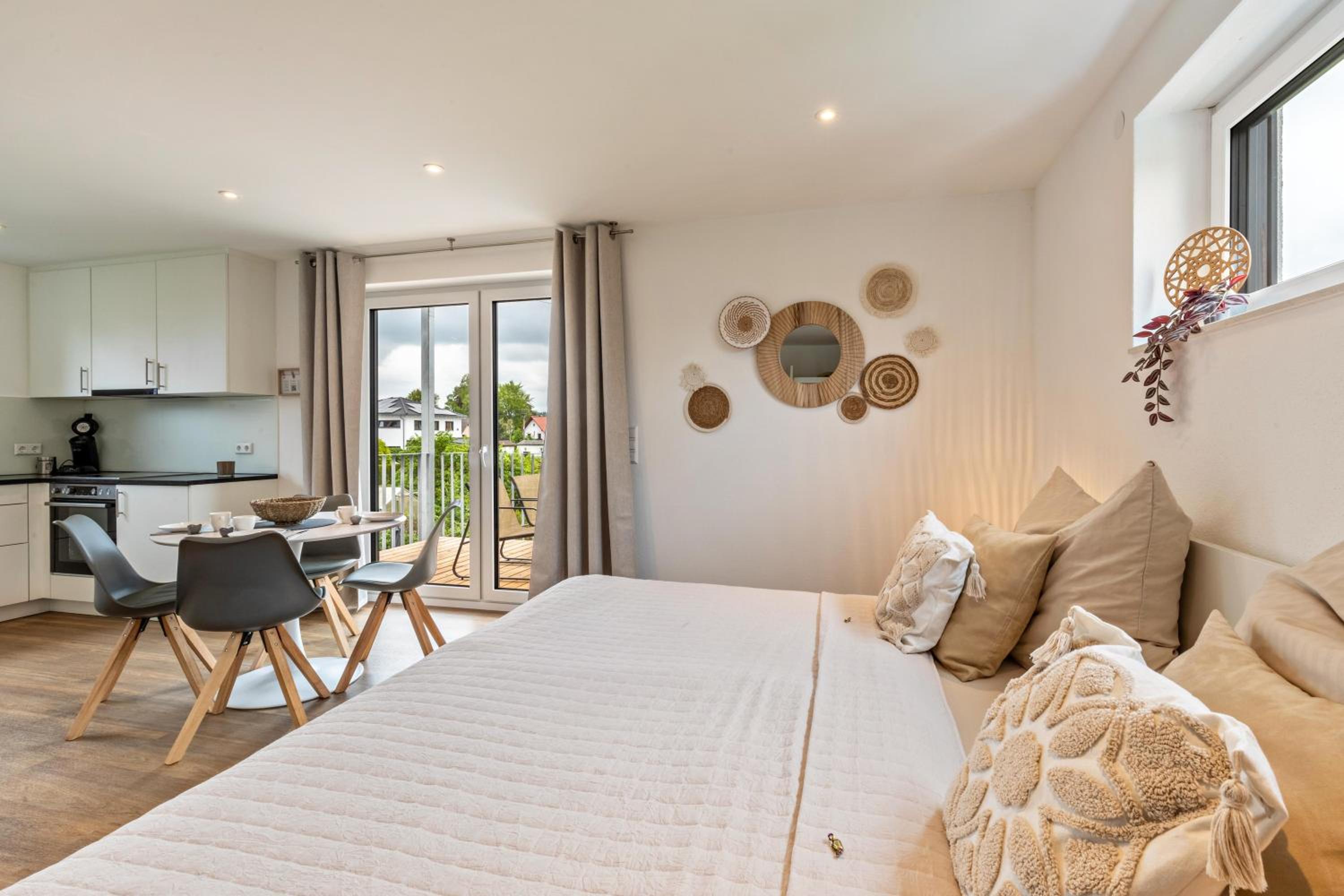 Superior One-Bedroom Apartment with Balcony