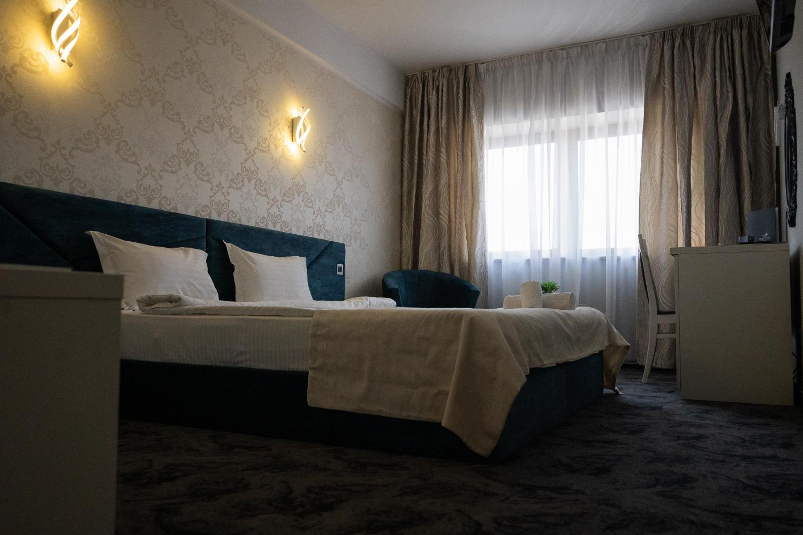 Double or Twin Room photo 1