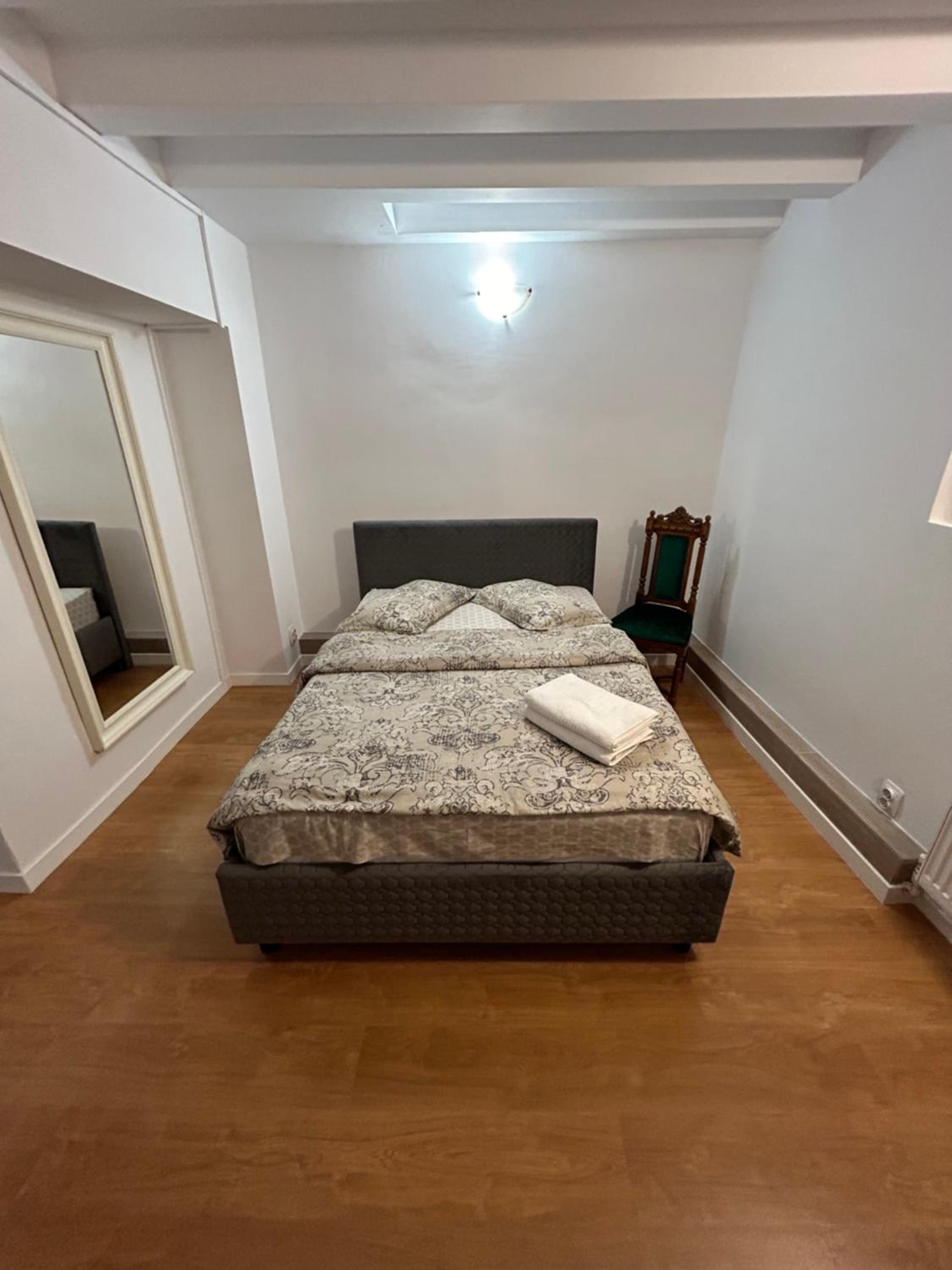 Double Room - Photo 1