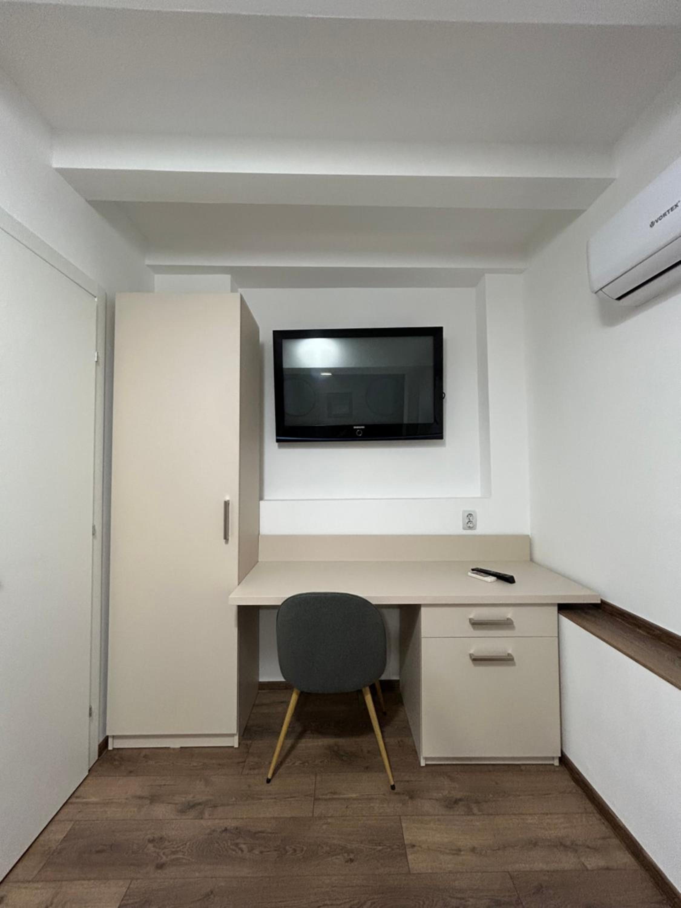  Double Room with Bath - Photo 2