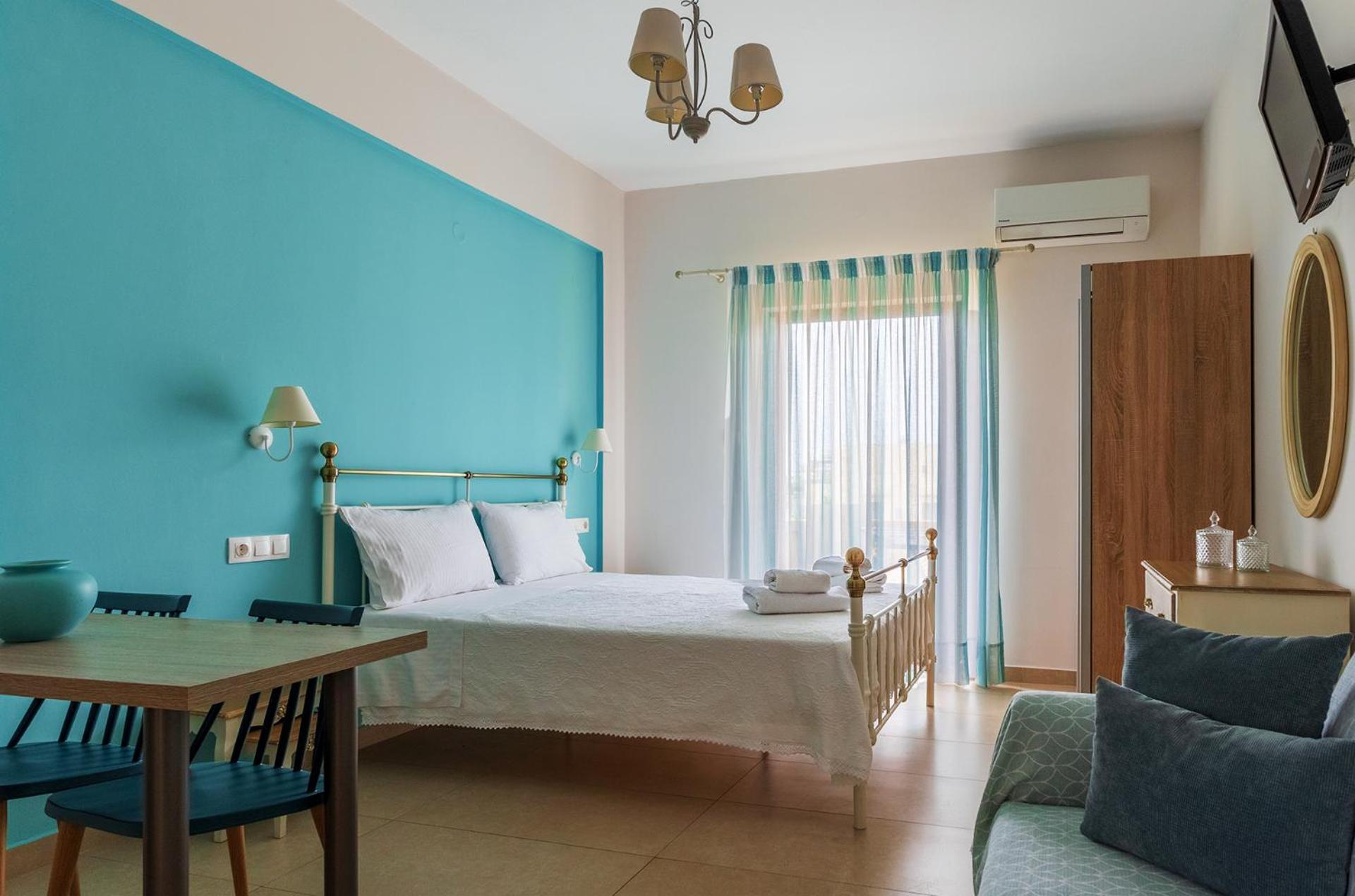 Triple Room with Mountain View