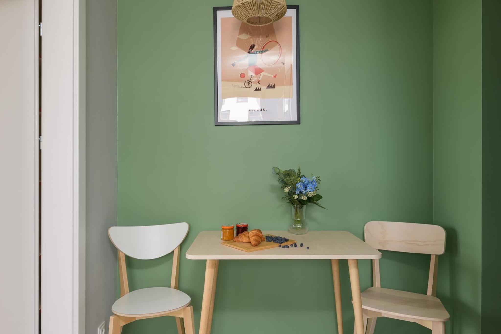 One-Bedroom Apartment