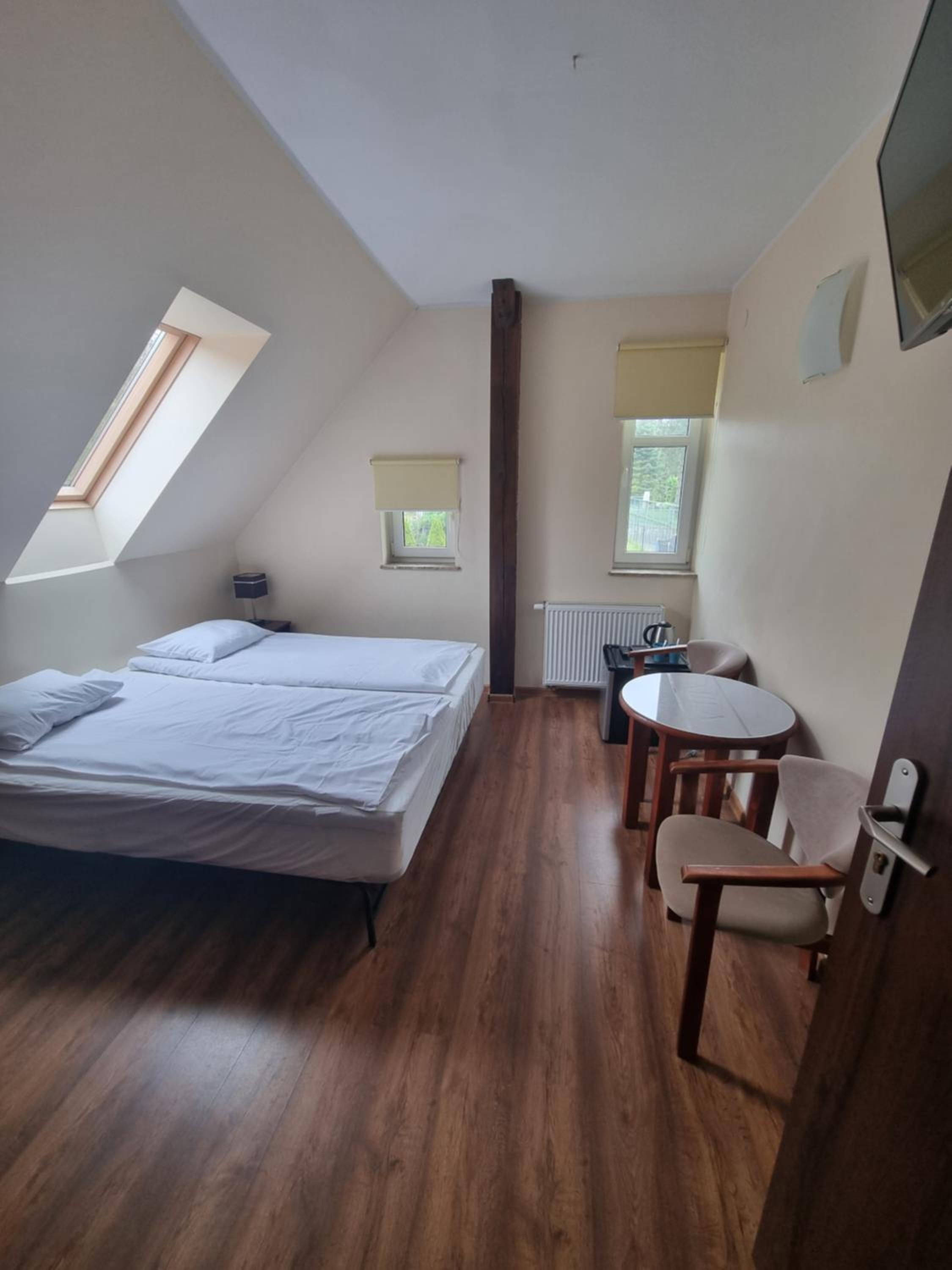 Double Room with Private Bathroom - Photo 1