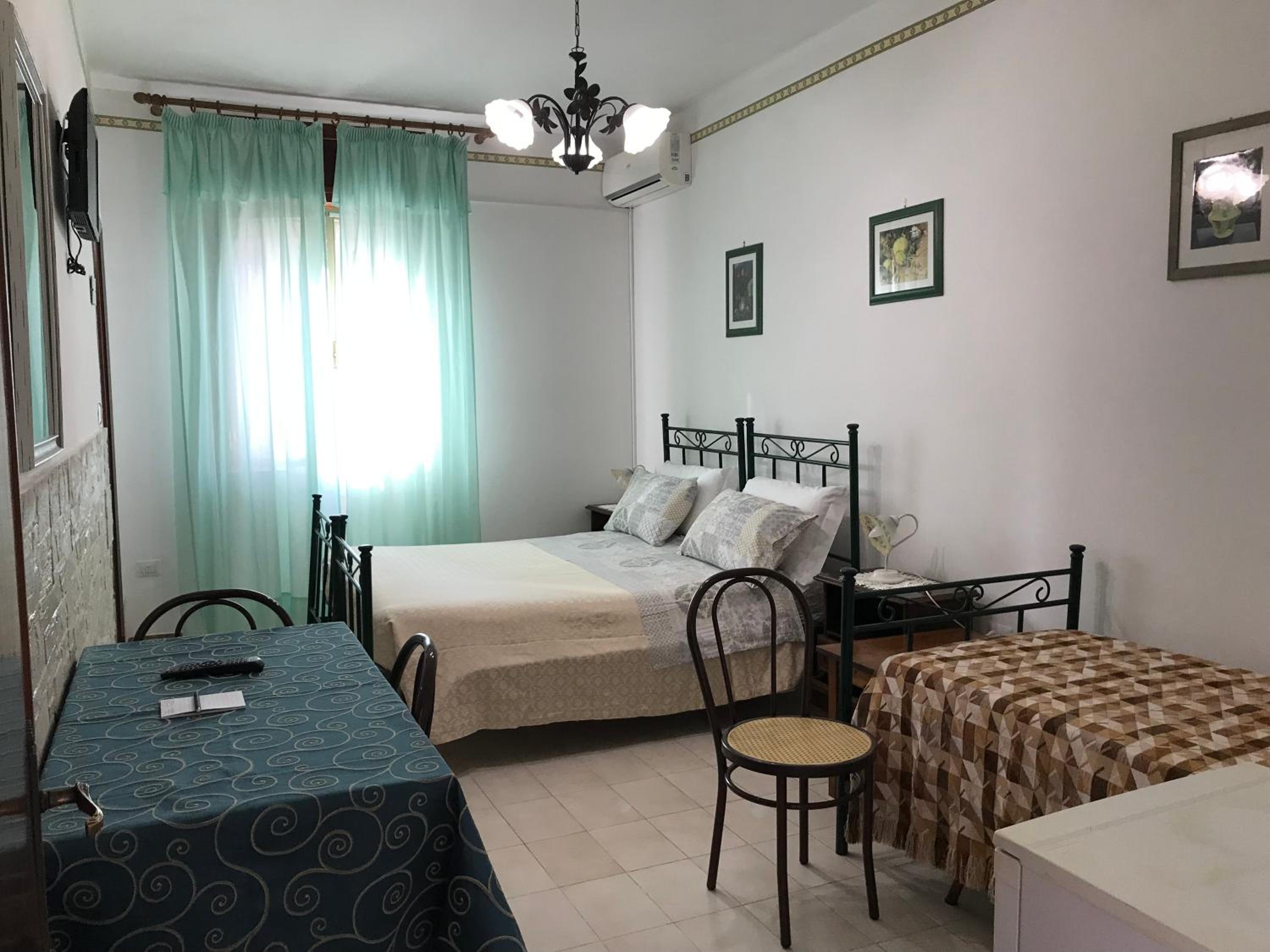 Double Room - Photo 32
