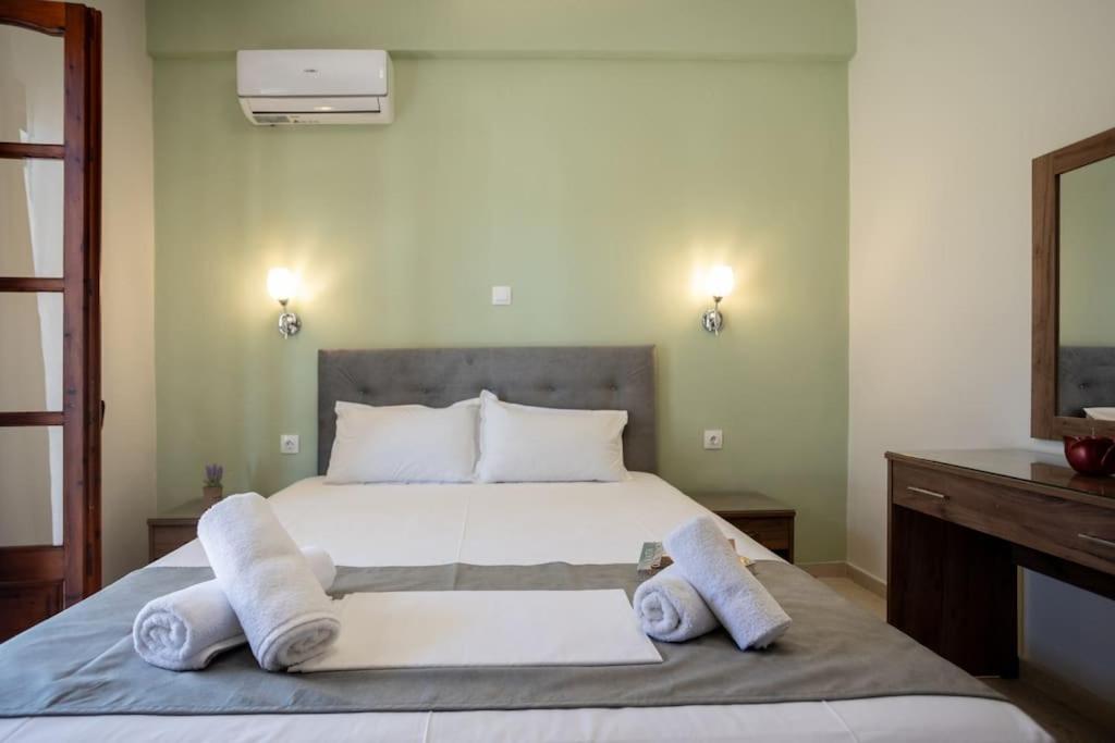 Three-Bedroom Villa photo 3