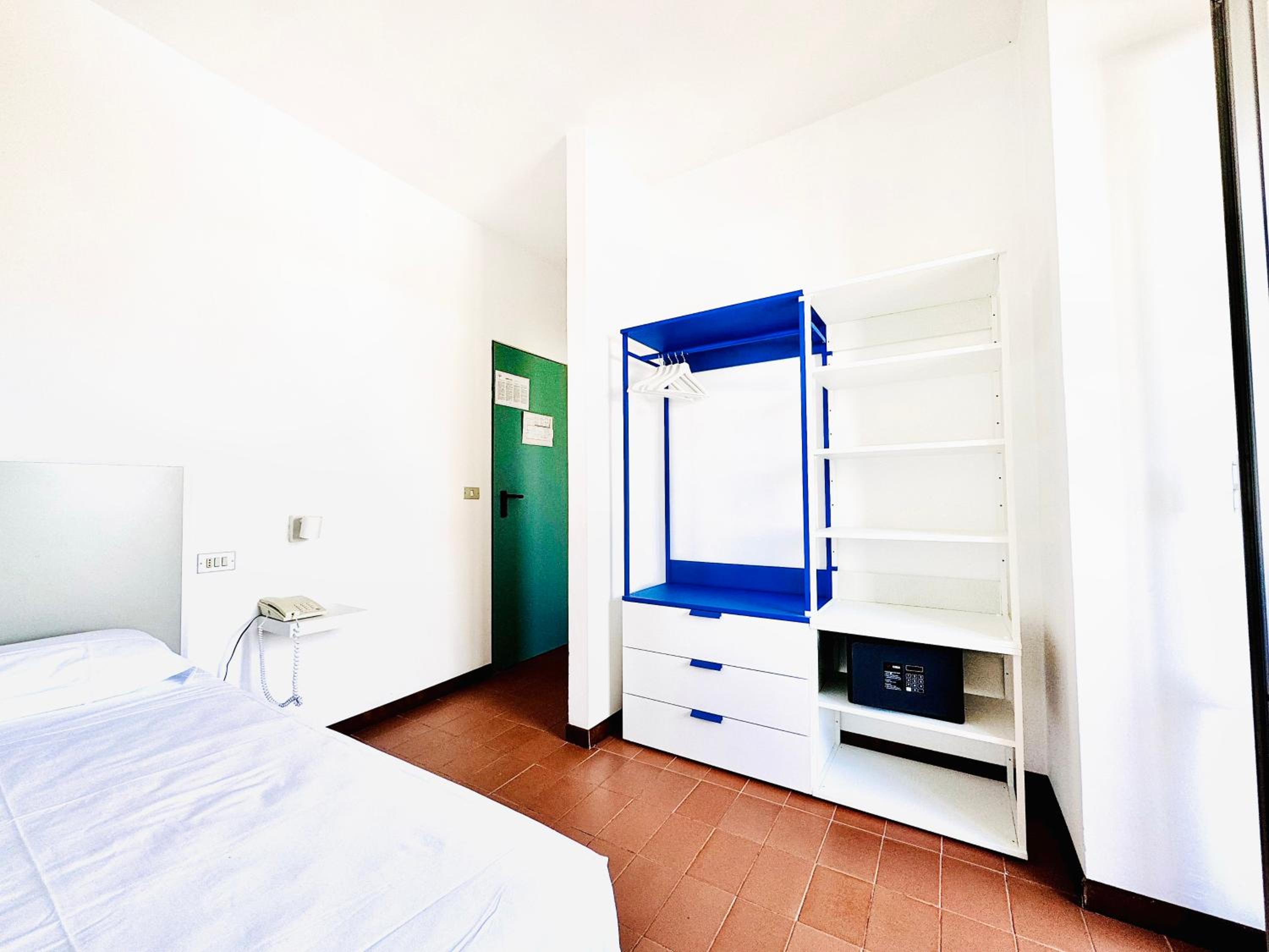 Single Room photo 1