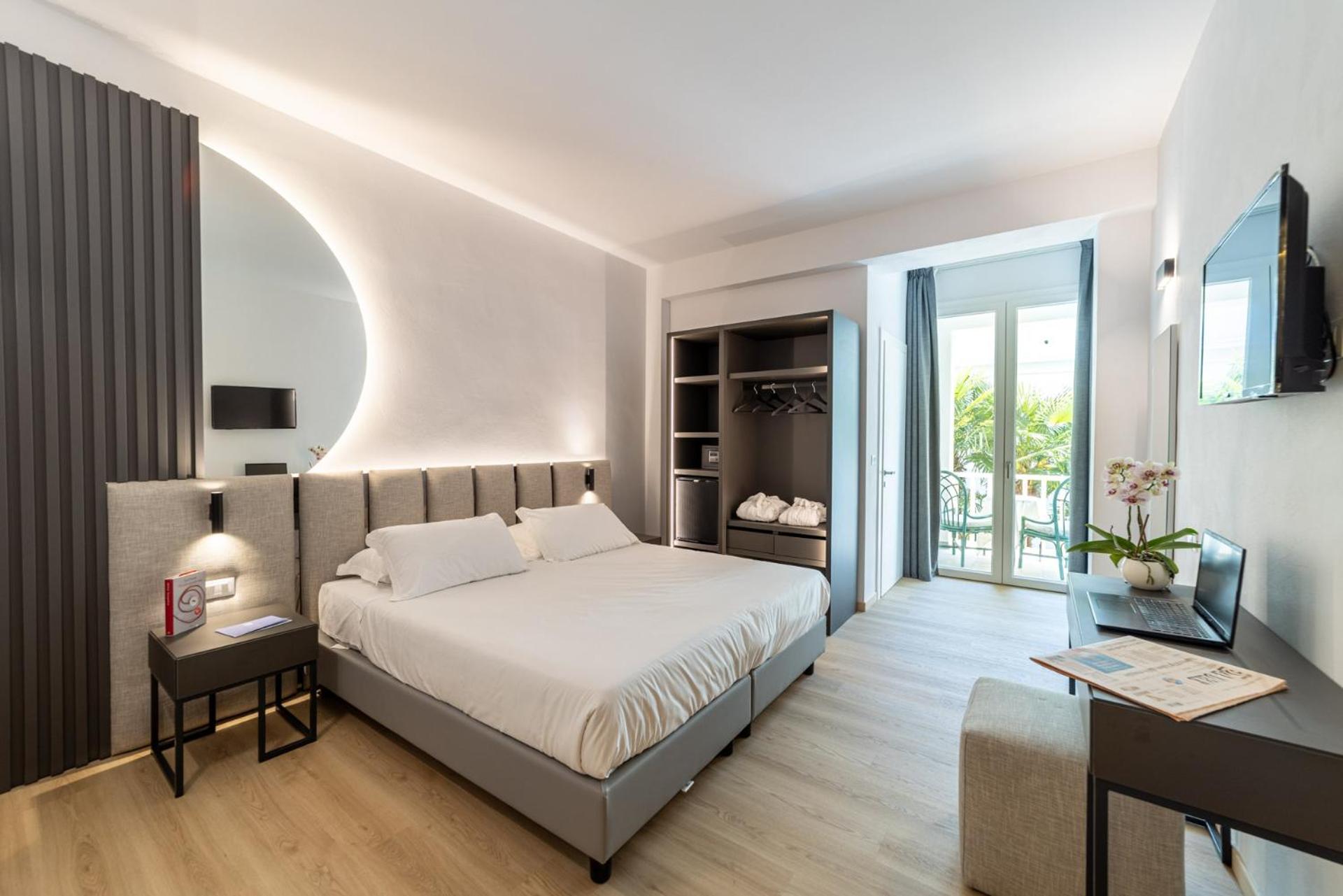 Superior Deluxe Double or Twin Room