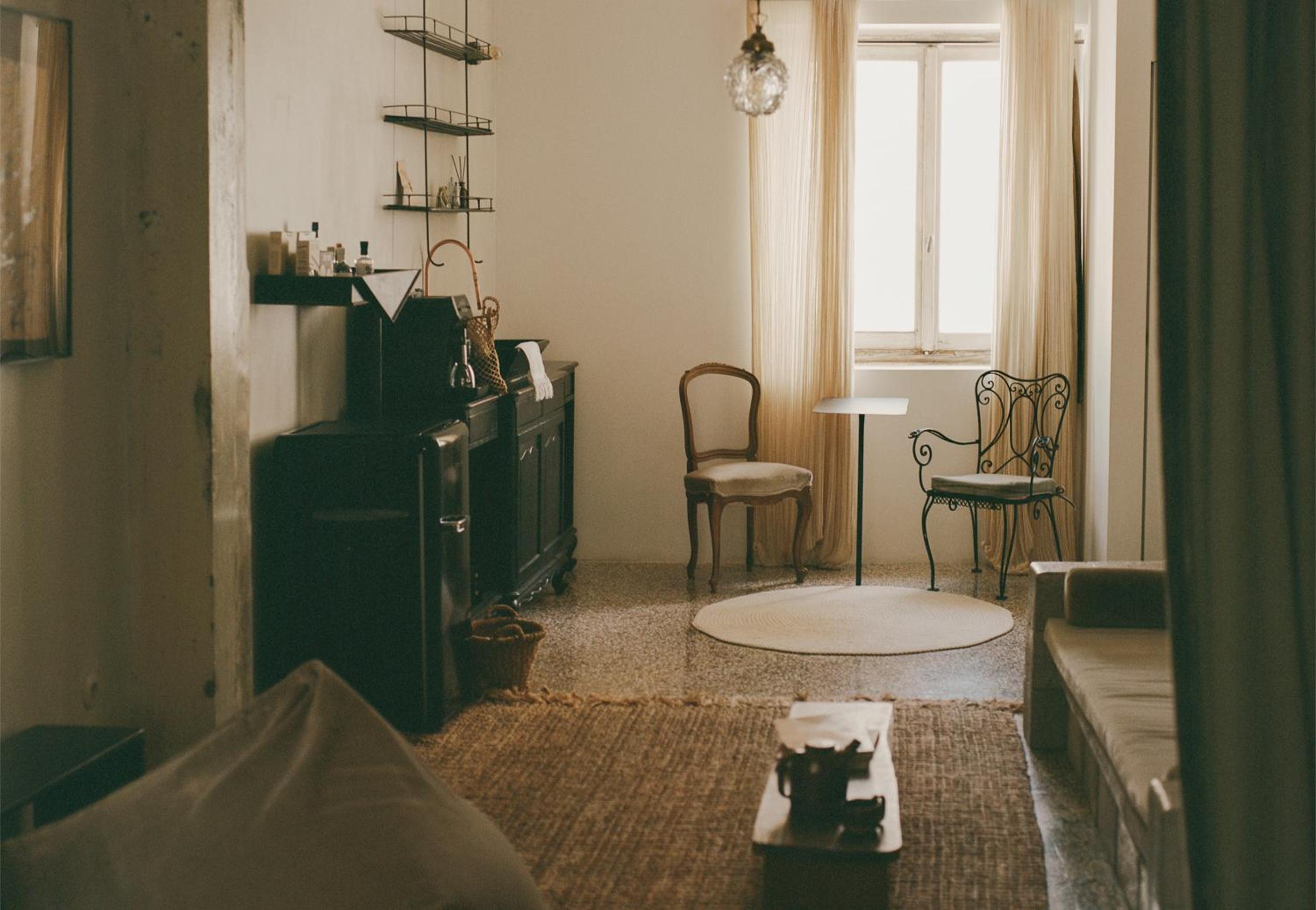 Amour room photo 2