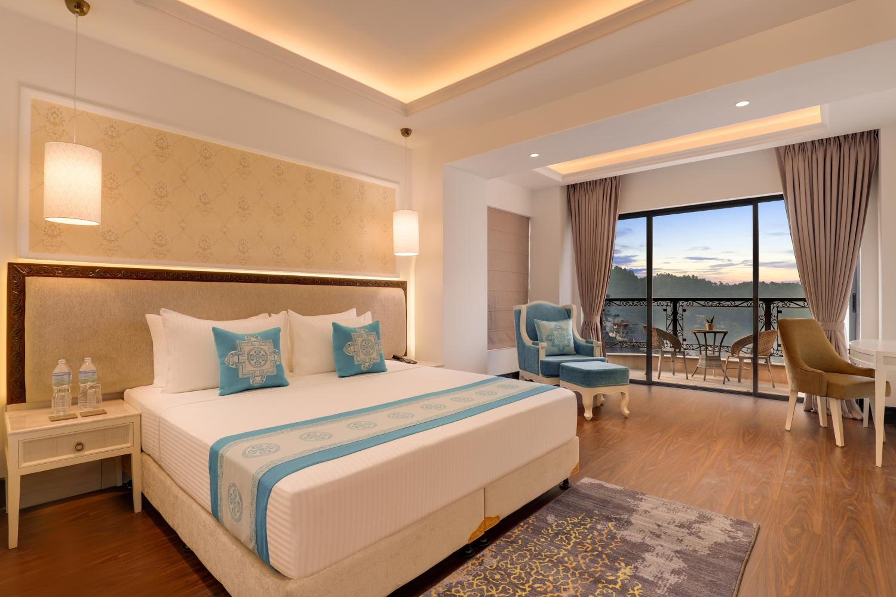 Premier Room: A bottle of wine either Robertson or Jacob’s creek. (one time) photo 1