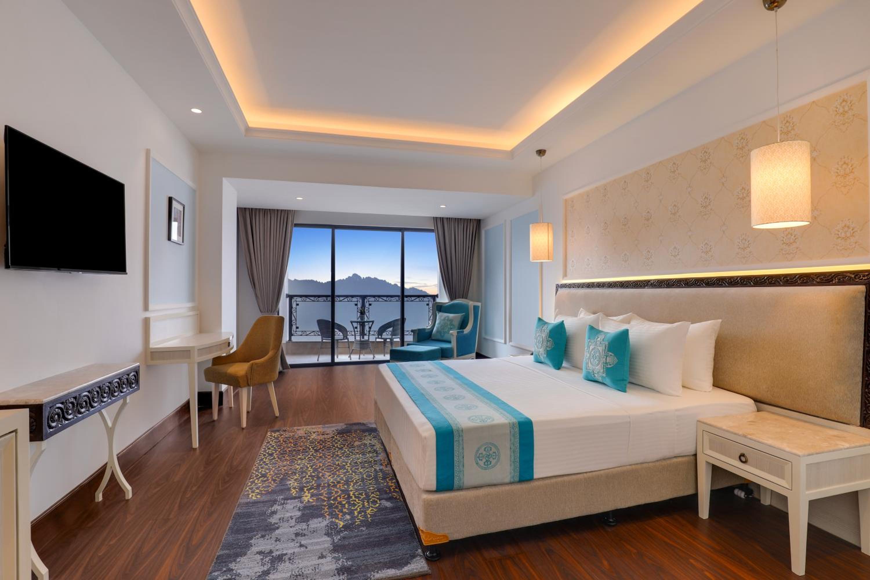 Executive King Room : Complimentary two way airport transfer using Hotel SUV and high speed internet photo 1
