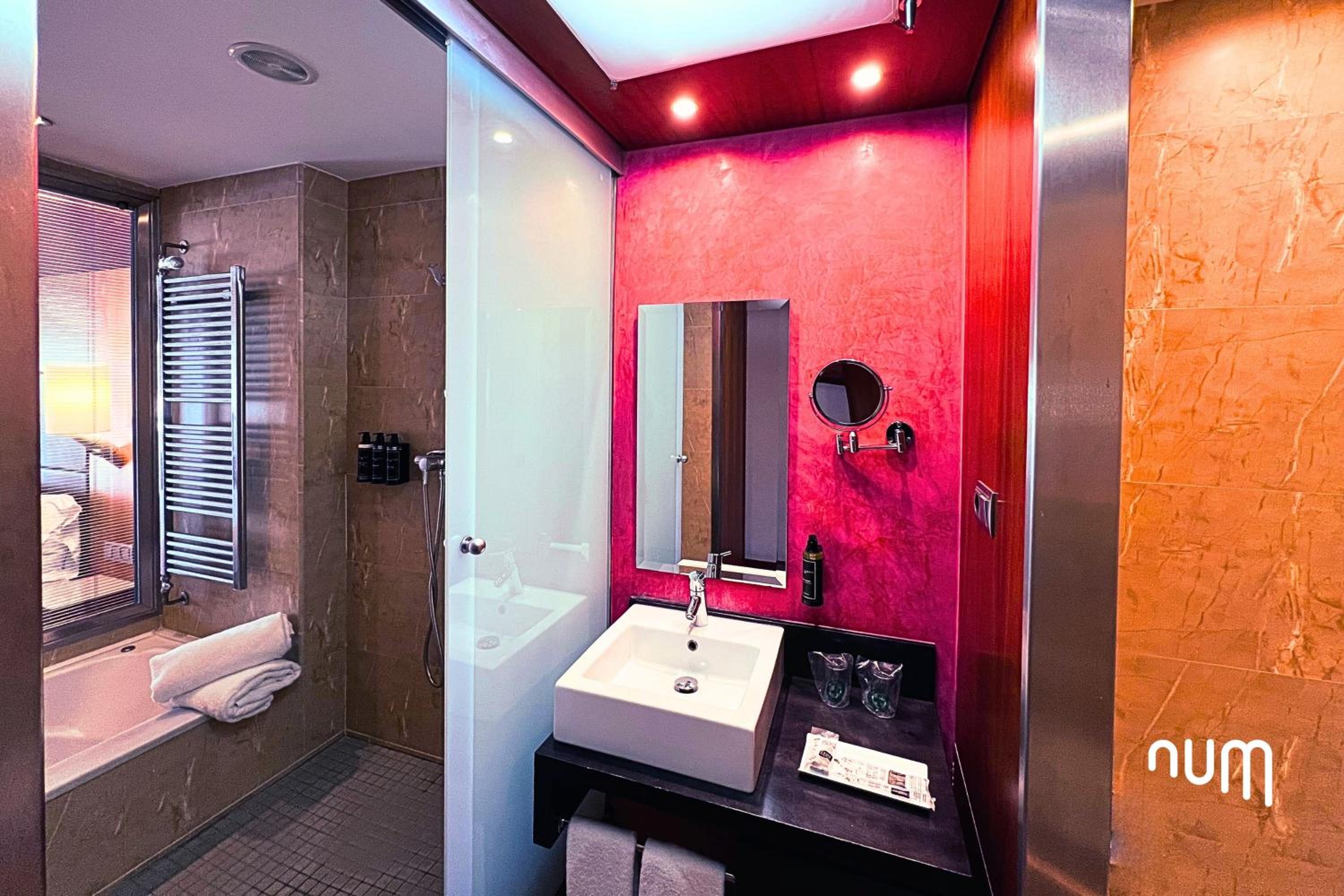 Superior Double Room - Photo 3
