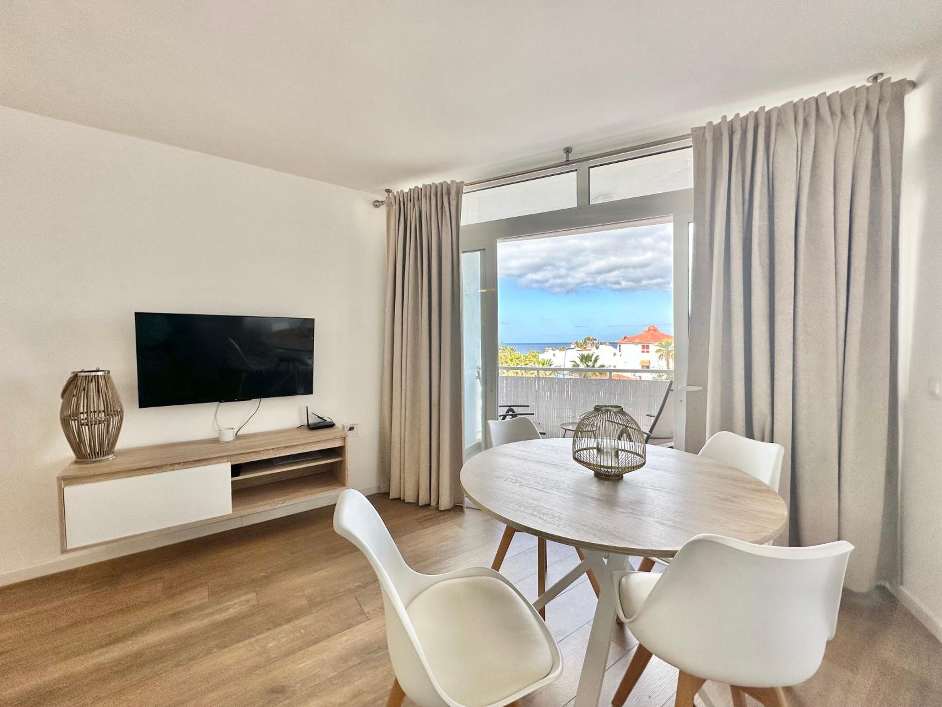 Apartamento de una habitación con vista al mar