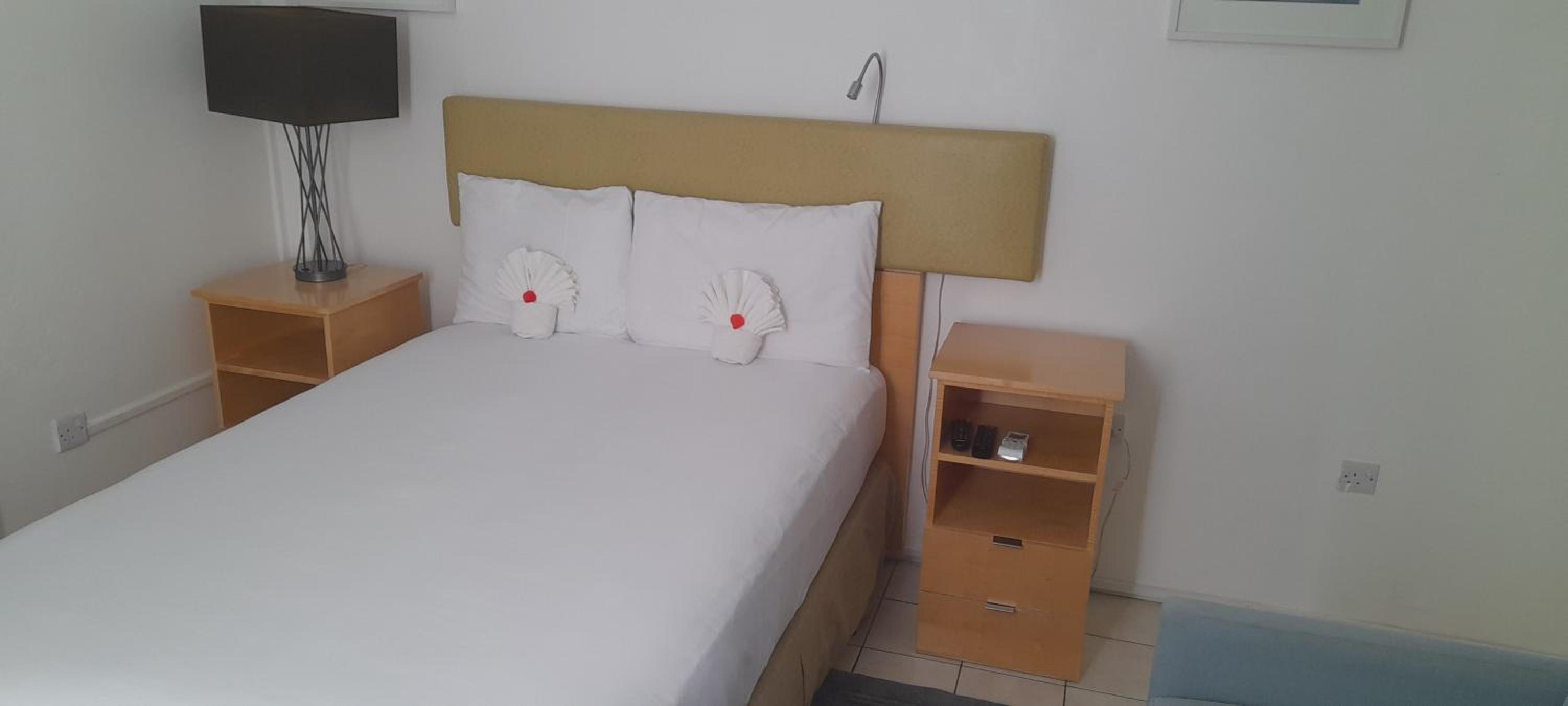 Queen Room with Balcony photo 3