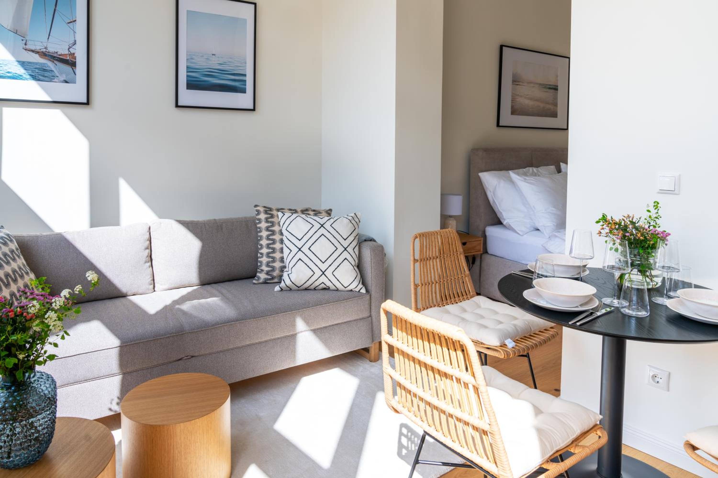 One-Bedroom Apartment
