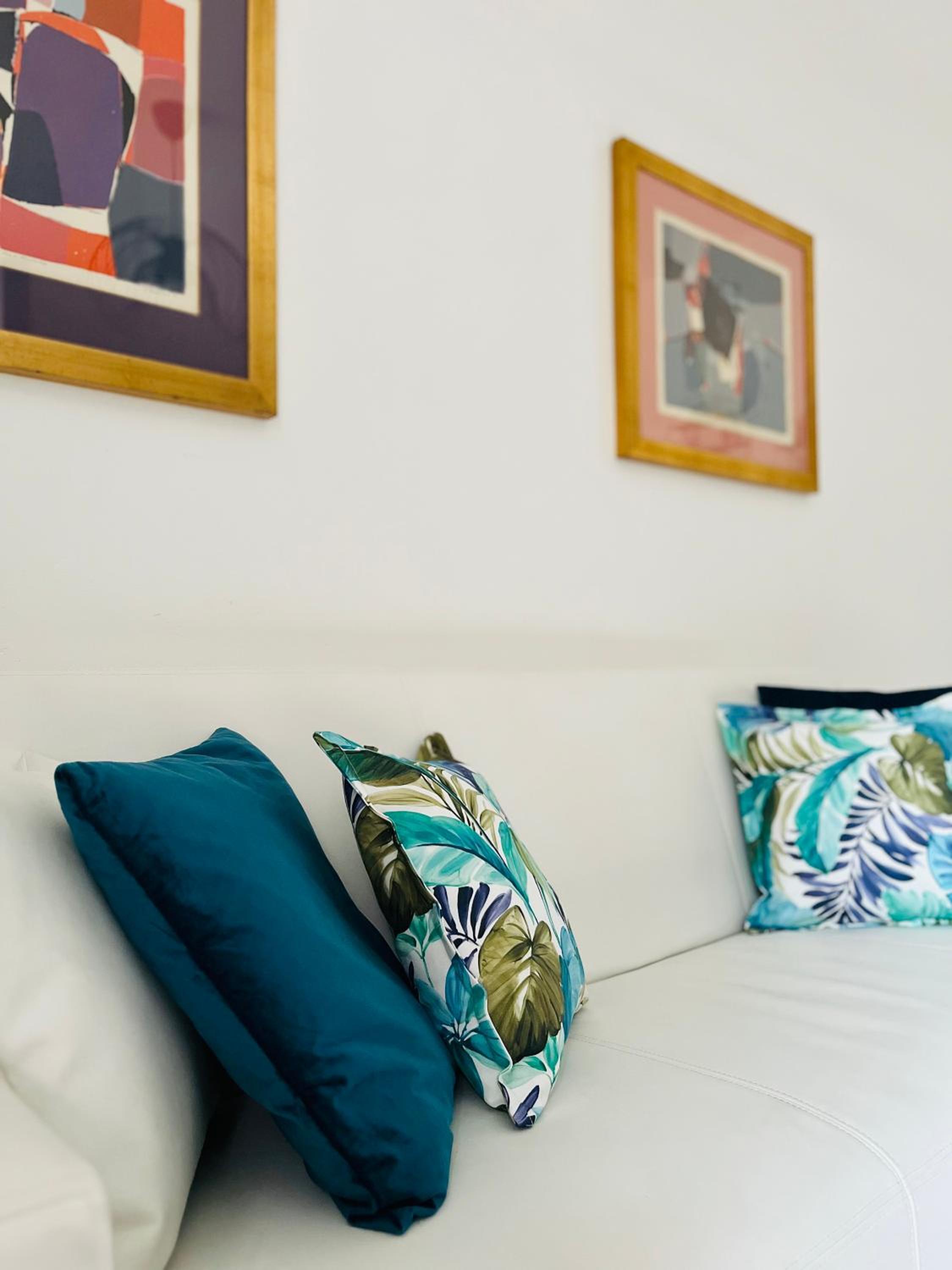 One-Bedroom Apartment photo 3