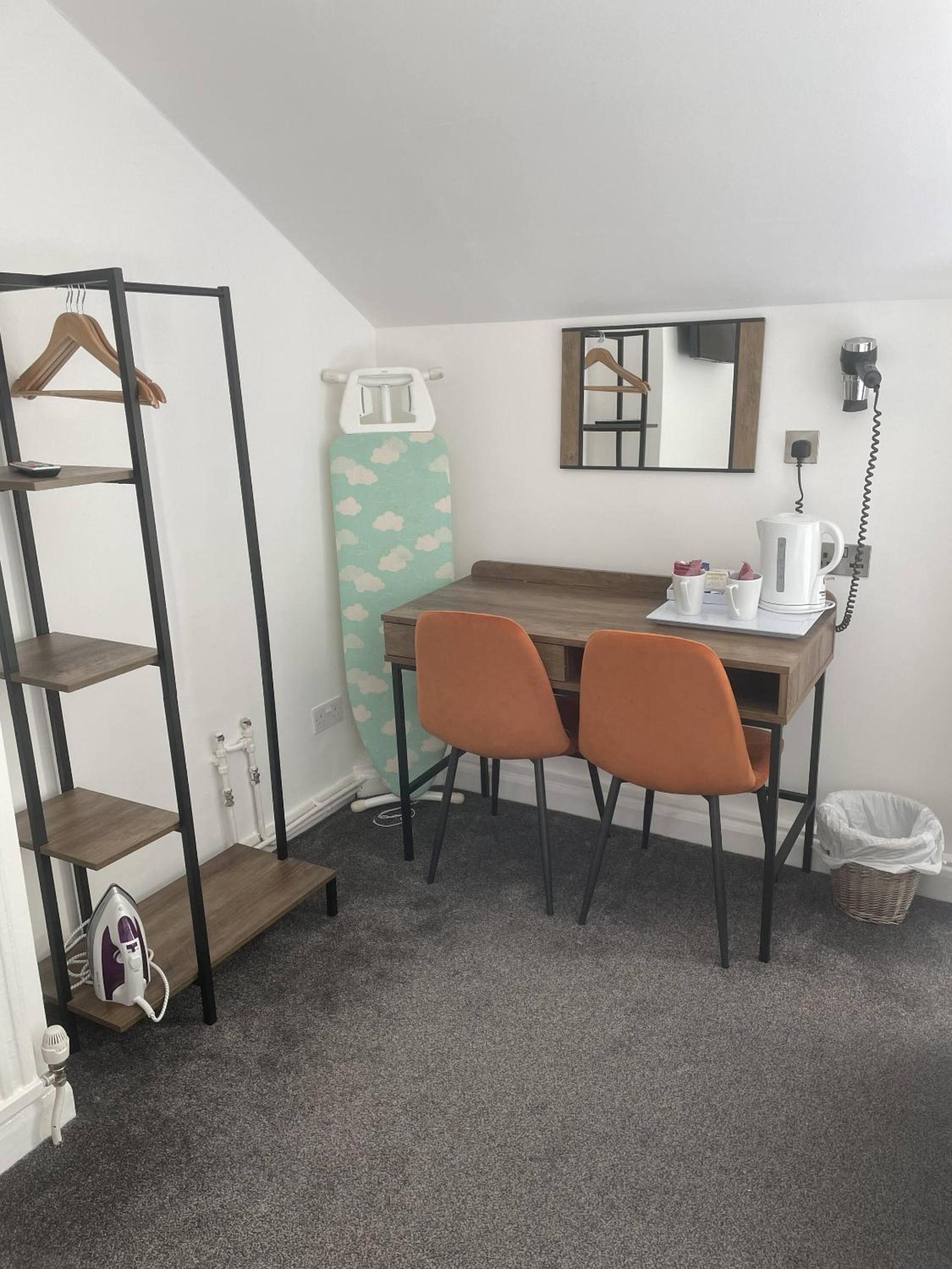 Twin Room with Private Bathroom