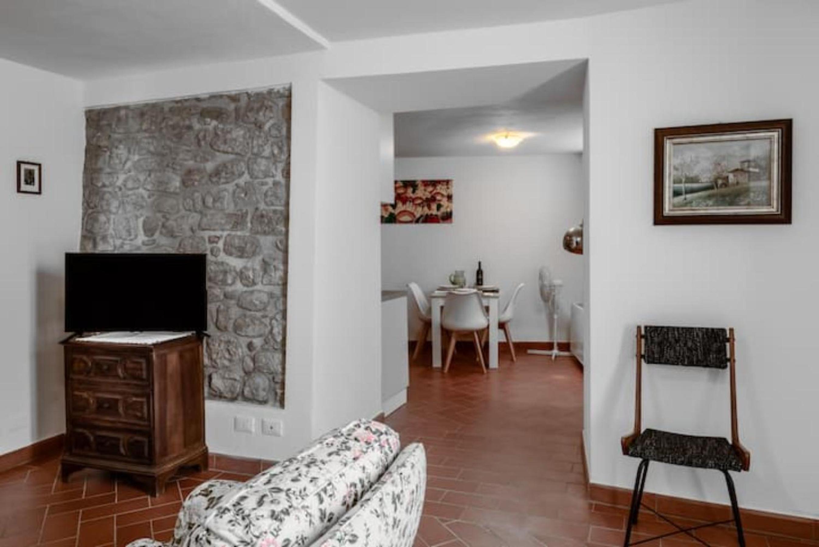 Superior One-Bedroom Apartment photo 2