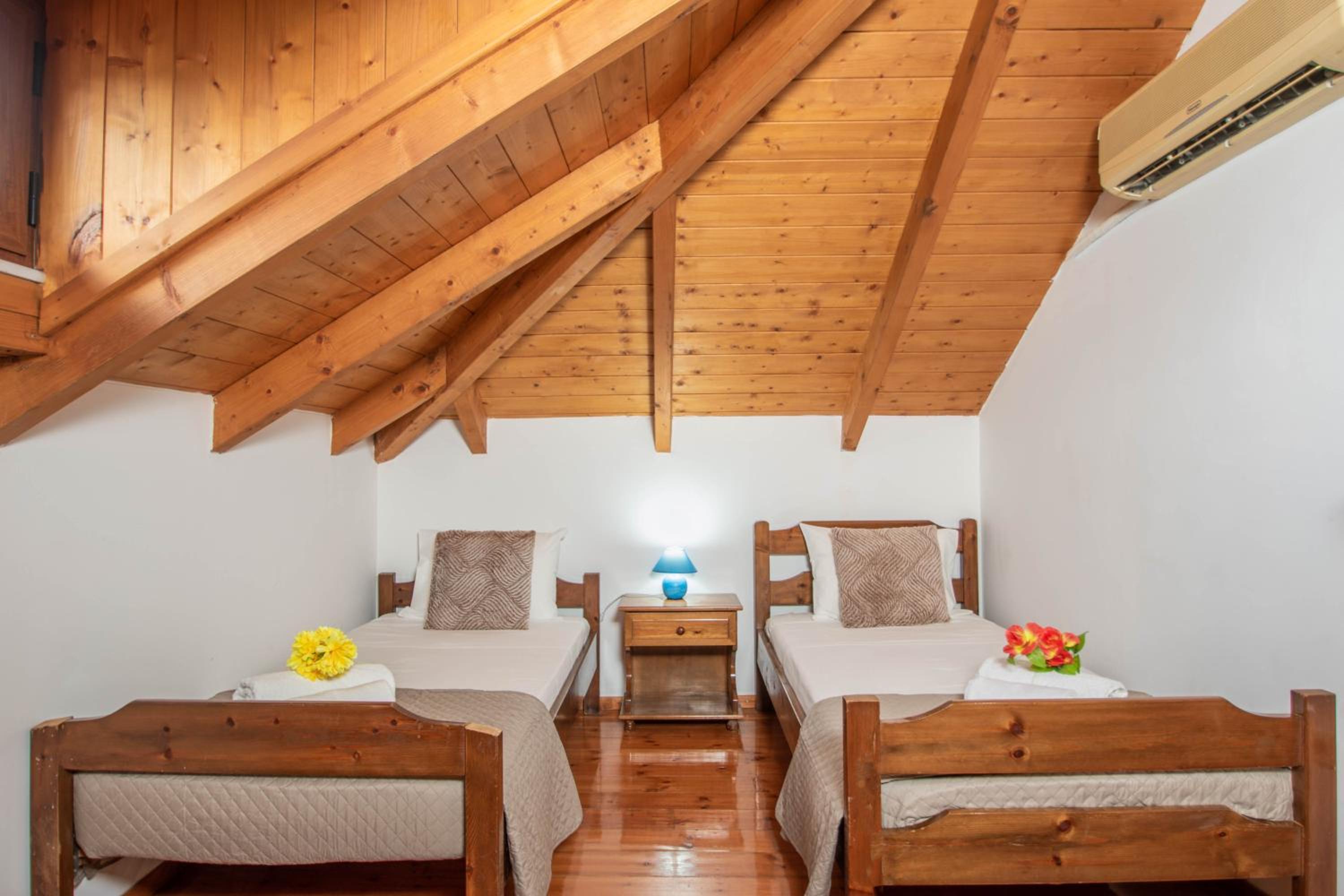 Three-Bedroom House - Photo 15