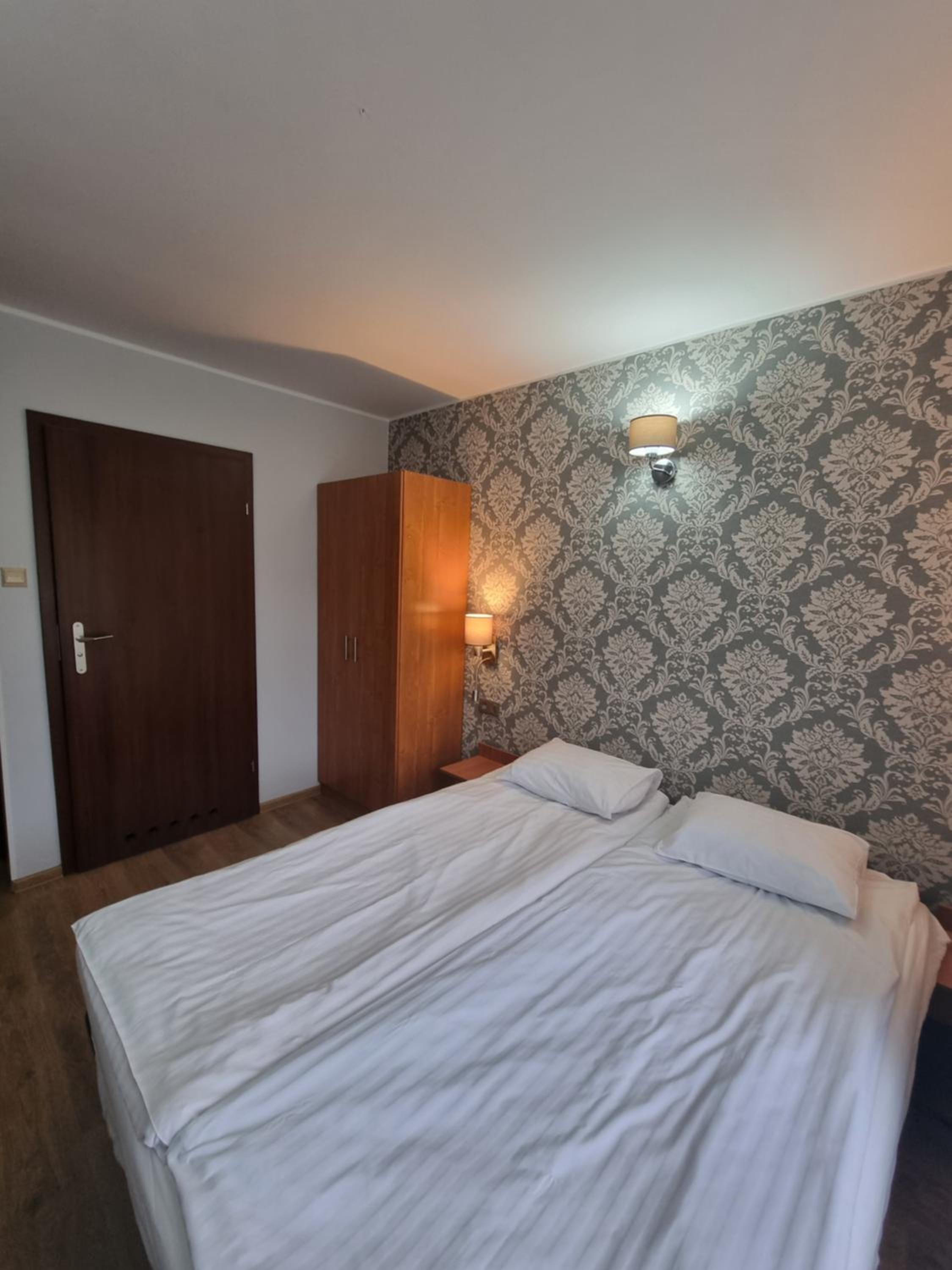 Single Room photo 2