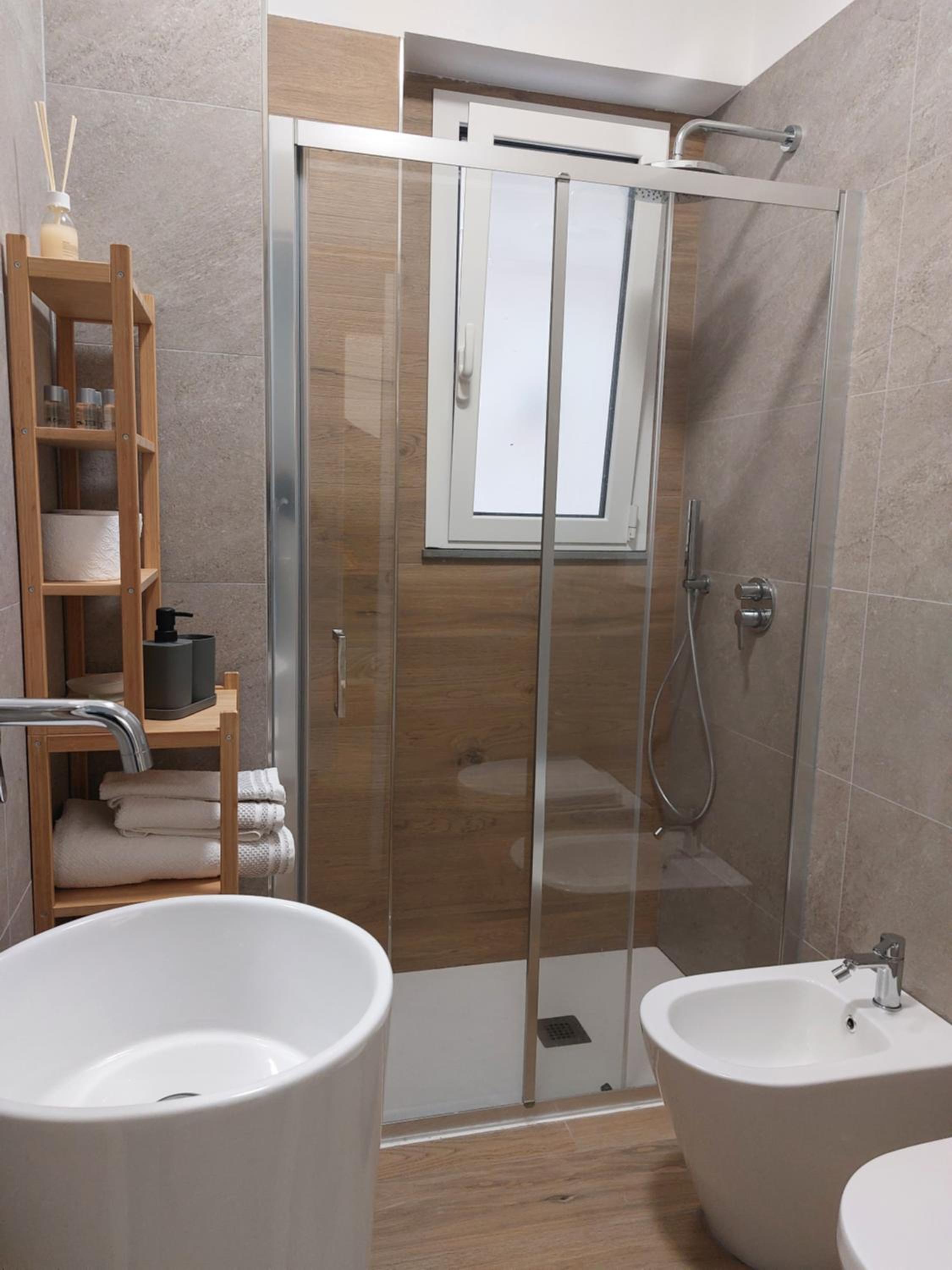 Triple Room with Private Bathroom - Photo 4
