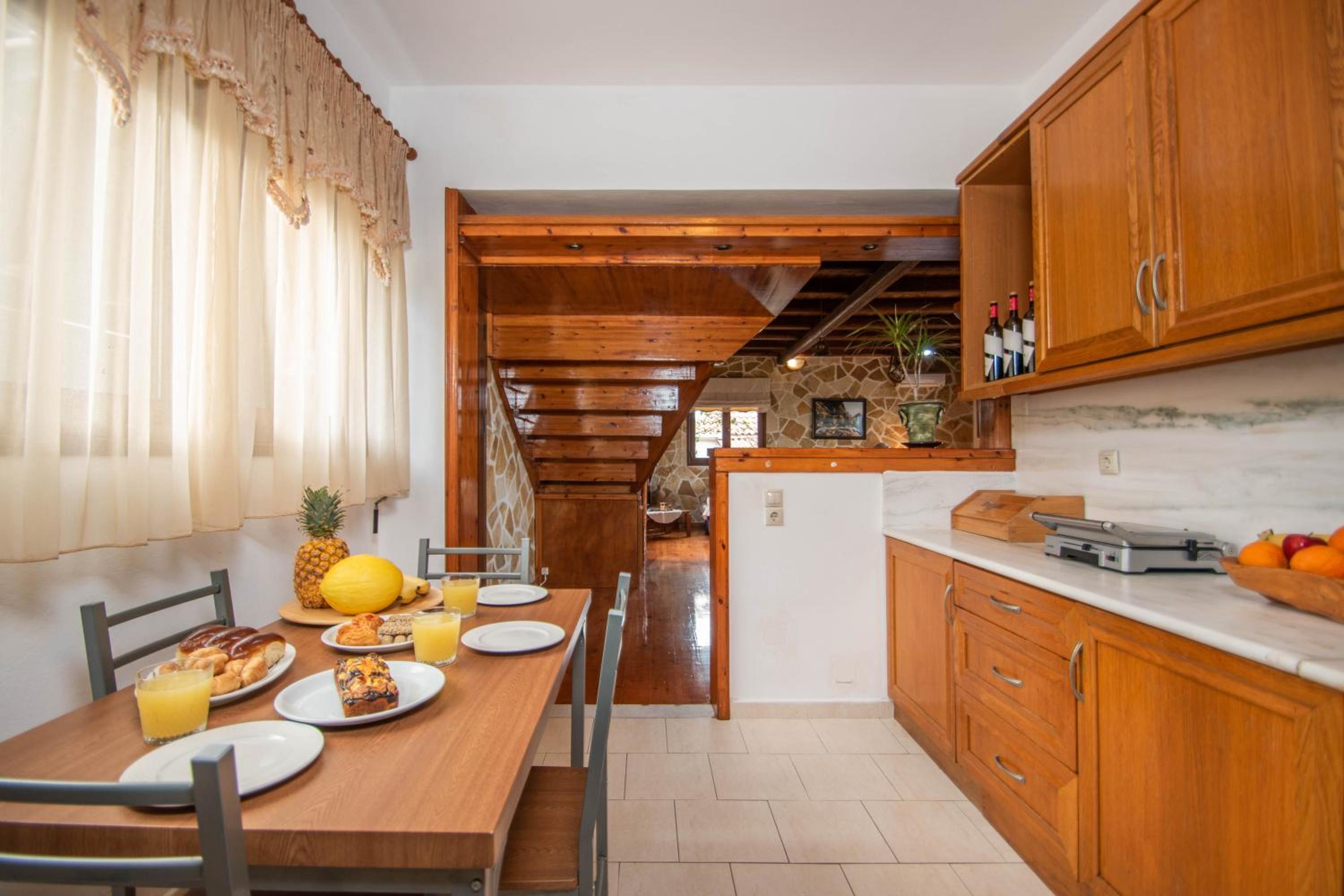 Three-Bedroom House - Photo 9