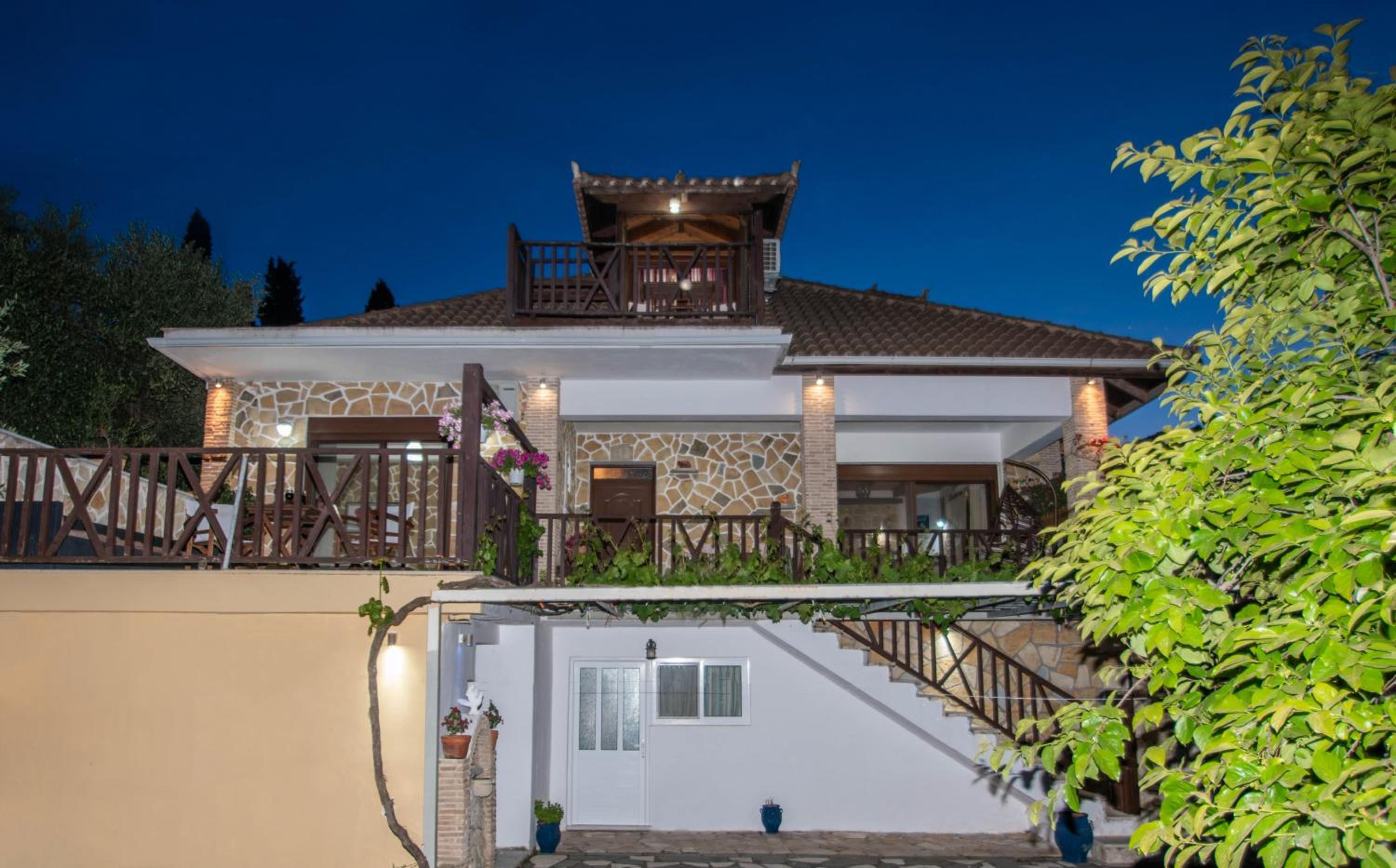 Three-Bedroom House - Photo 25