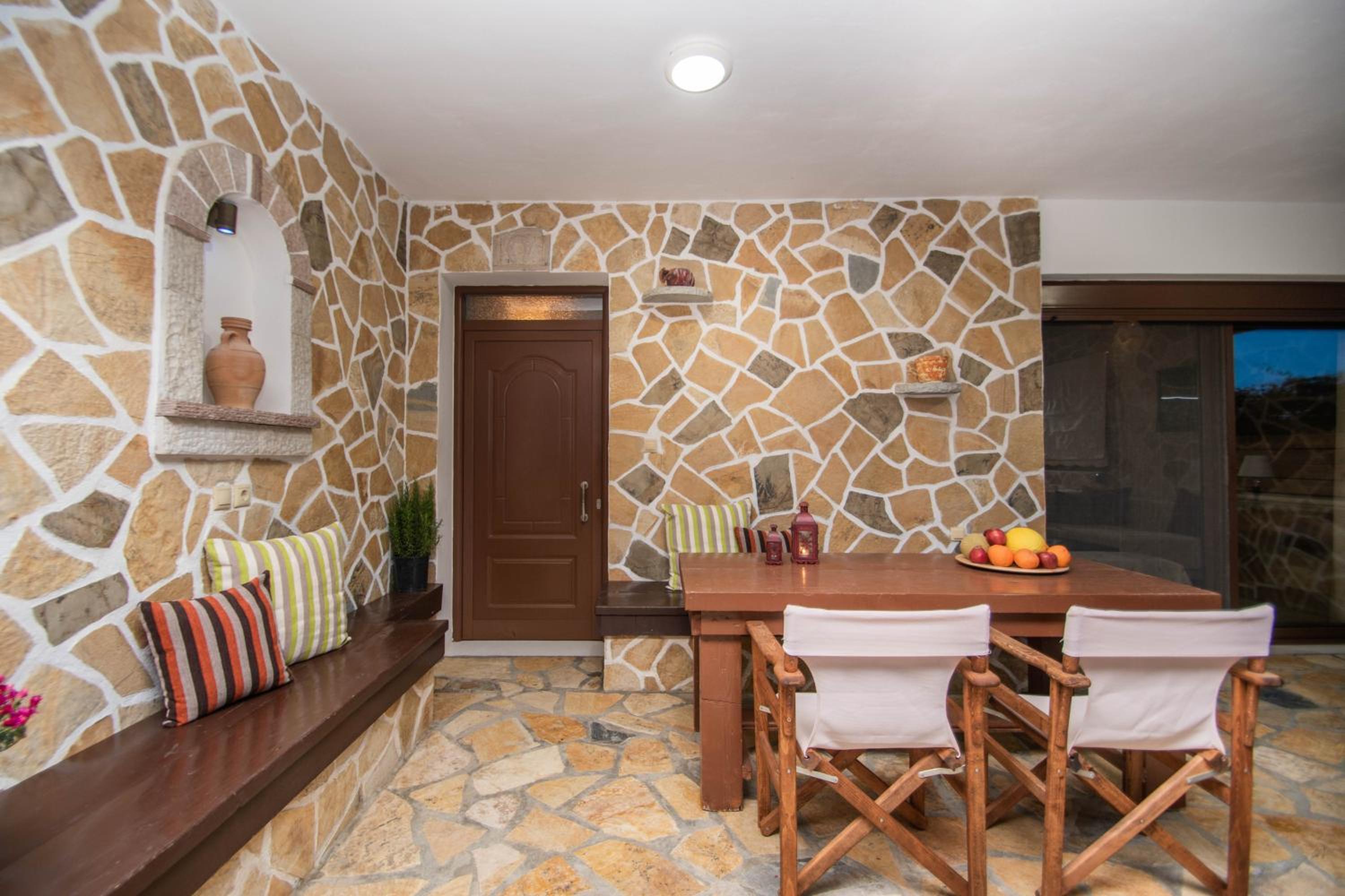 Three-Bedroom House - Photo 29