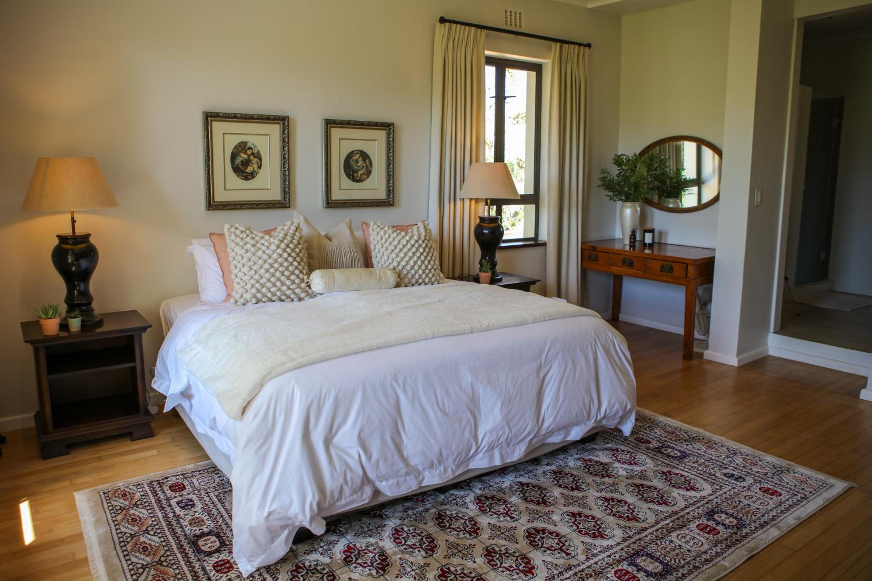Four-Bedroom House photo 1