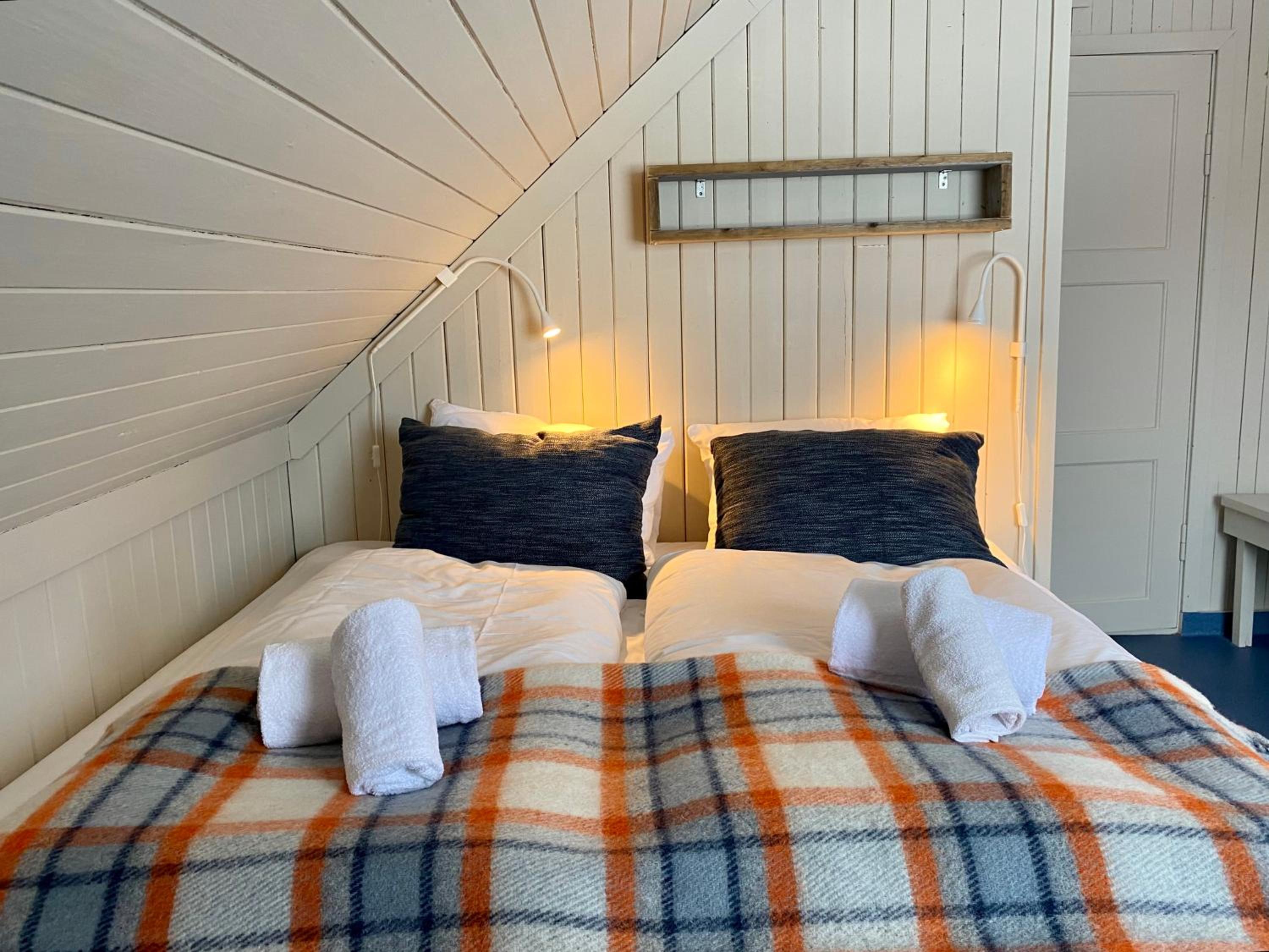 Family Room - Photo 5