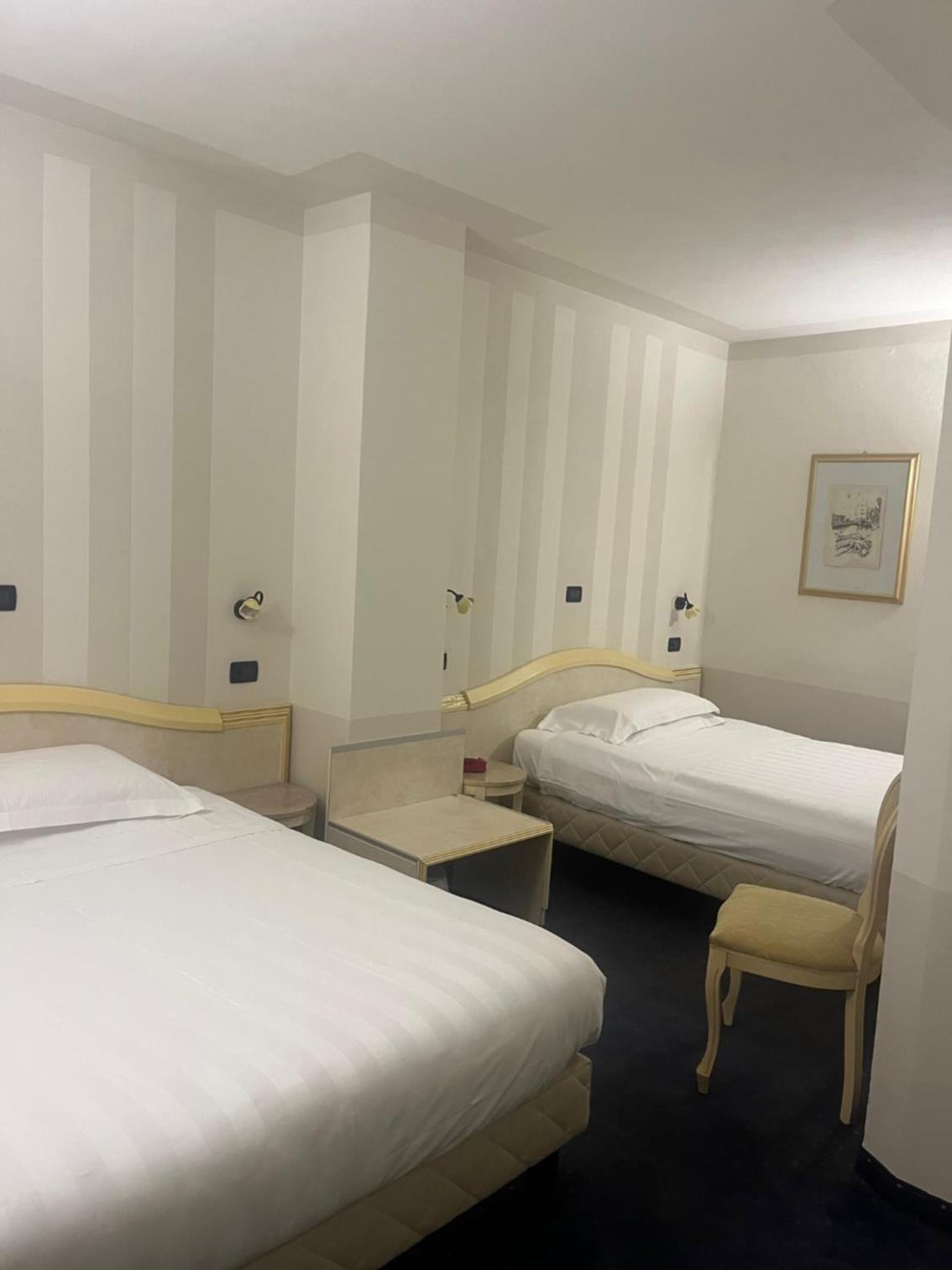 Twin Room photo 2