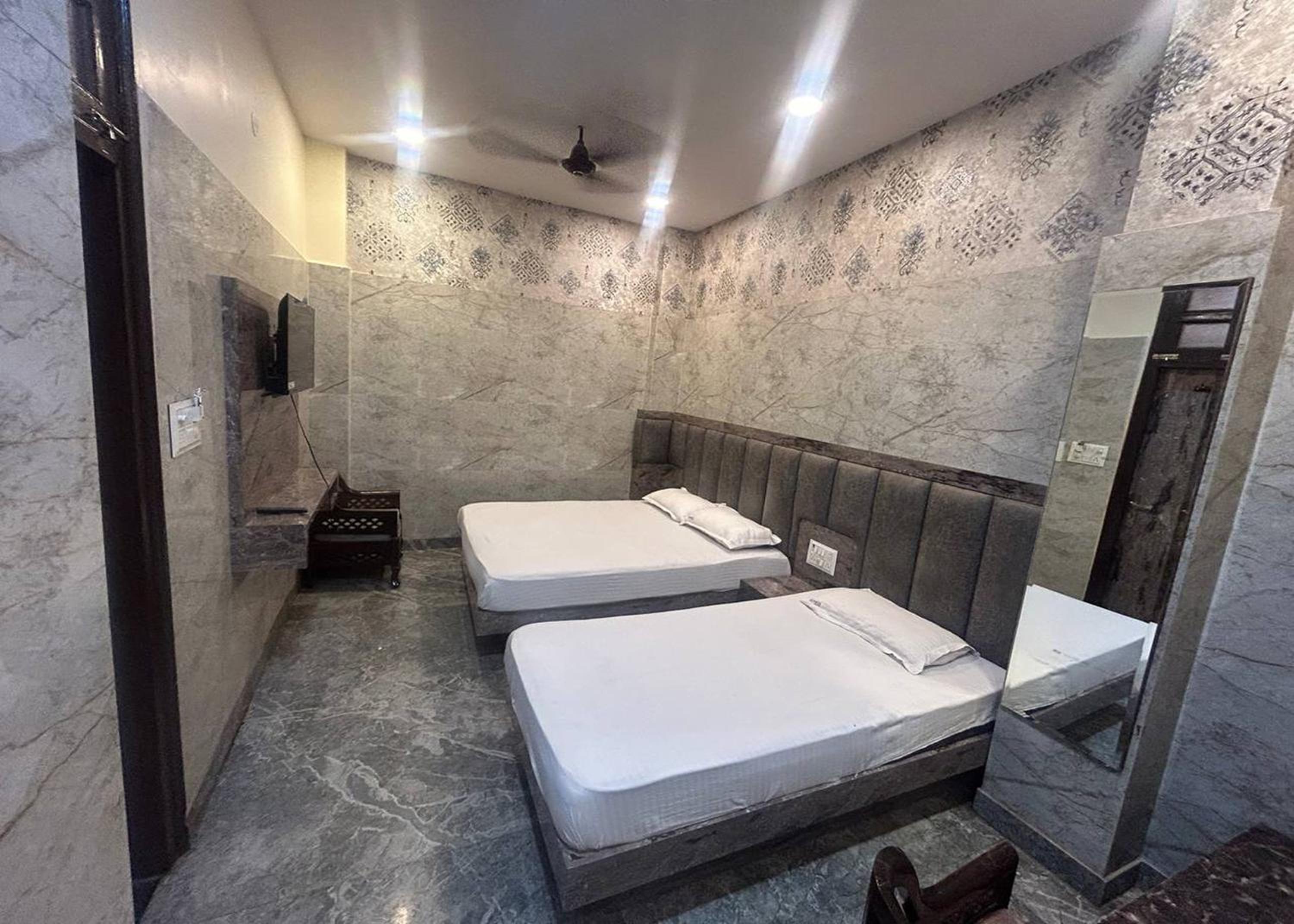 Triple Room - Photo 6
