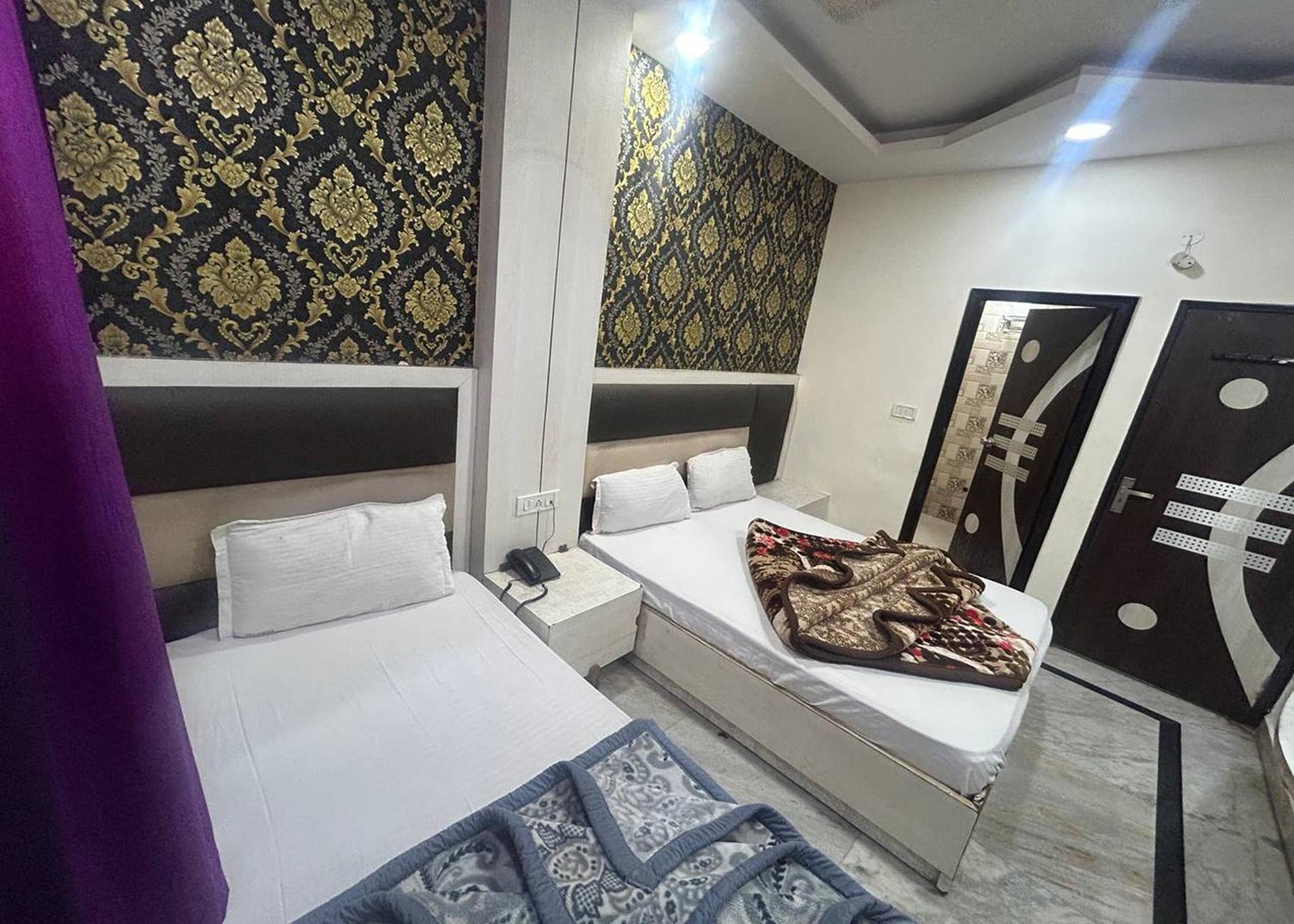 Triple Room - Photo 12