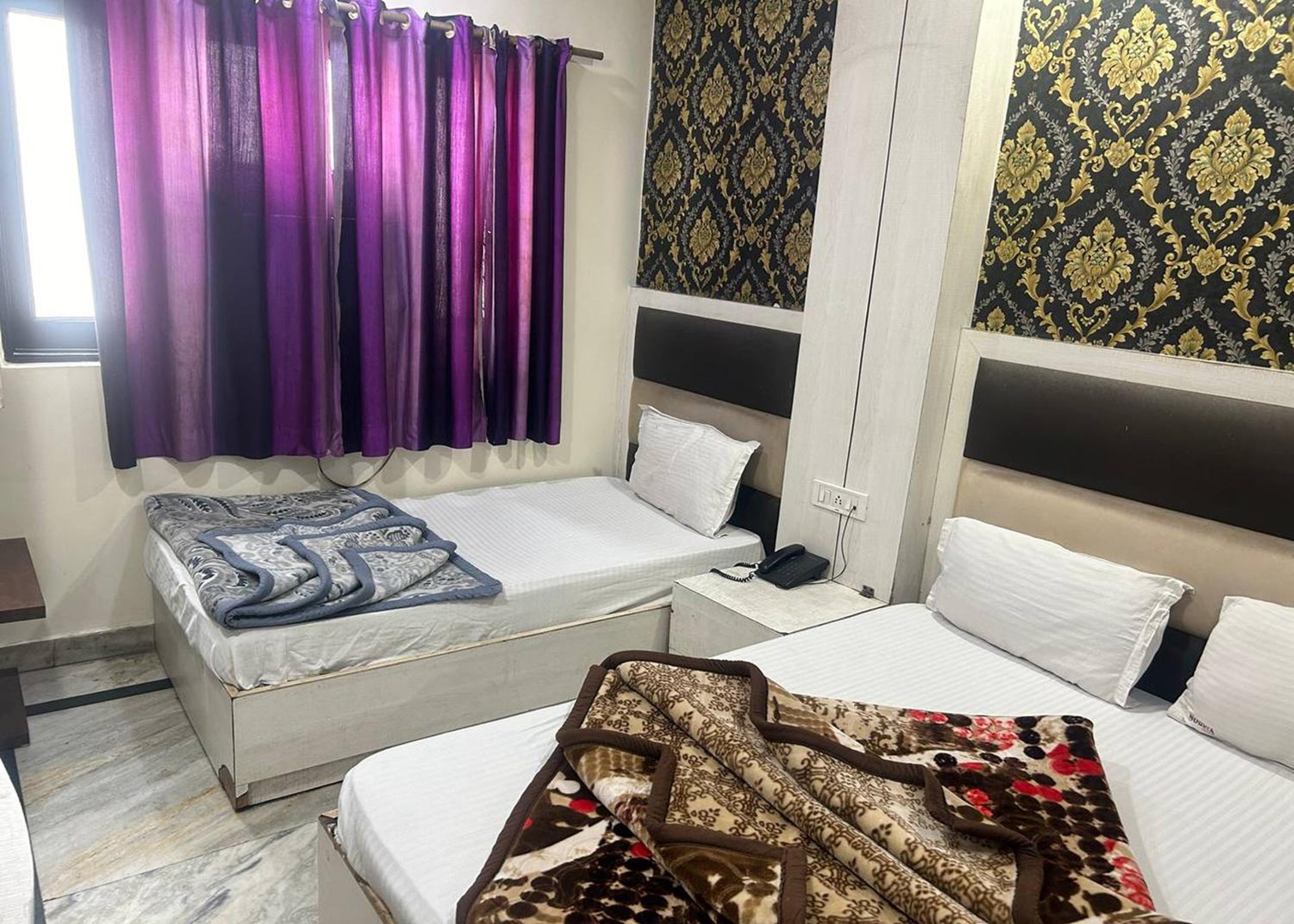 Triple Room - Photo 1