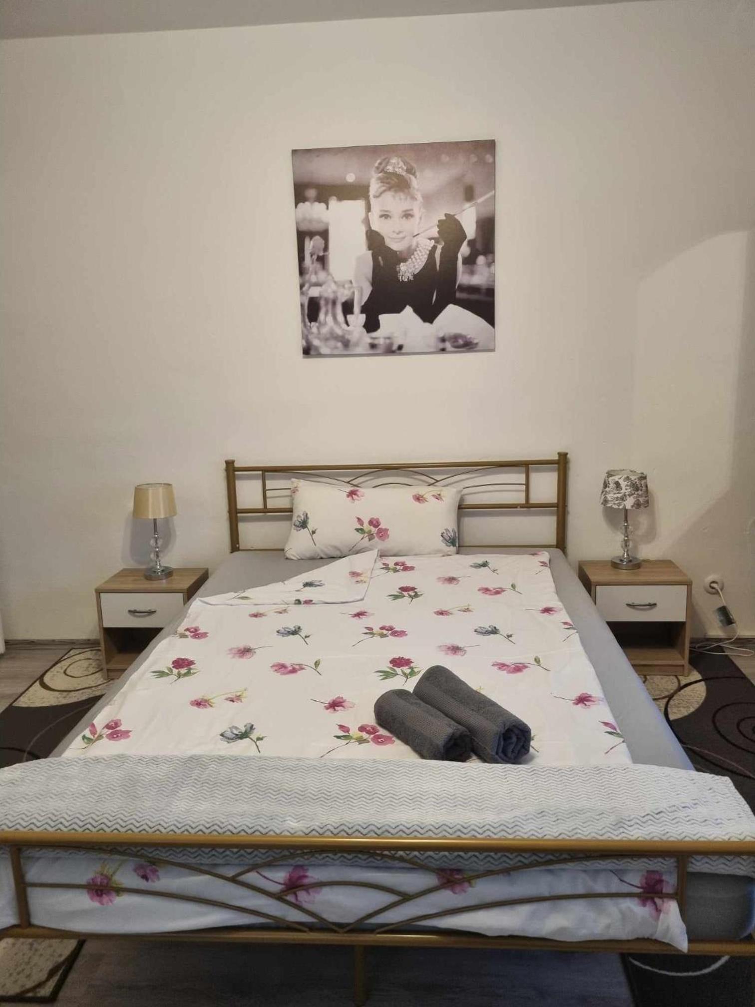 Double Room with Private Bathroom photo 1