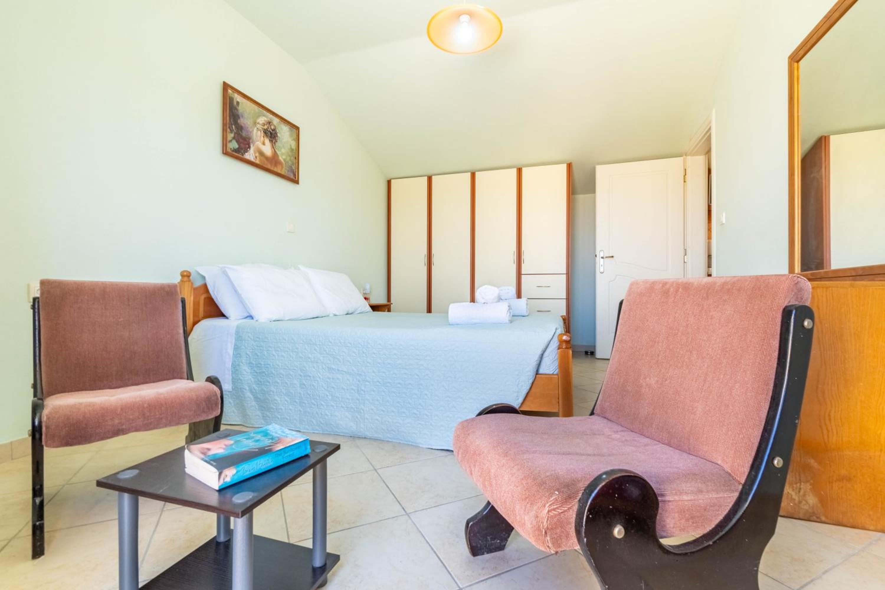 Superior One-Bedroom Apartment with Balcony photo 2