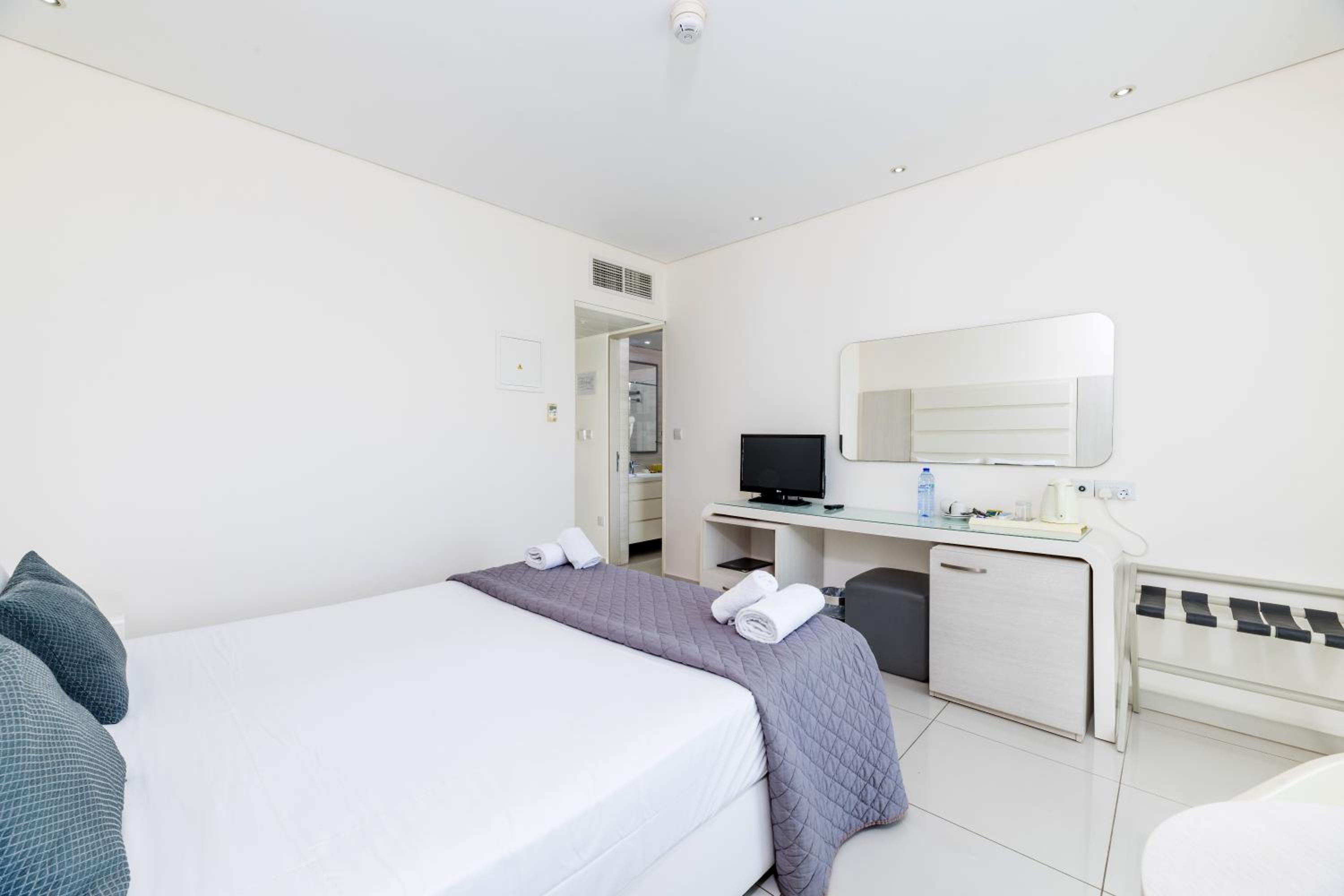 Standard Double Or Twin Room With Balcony photo 3